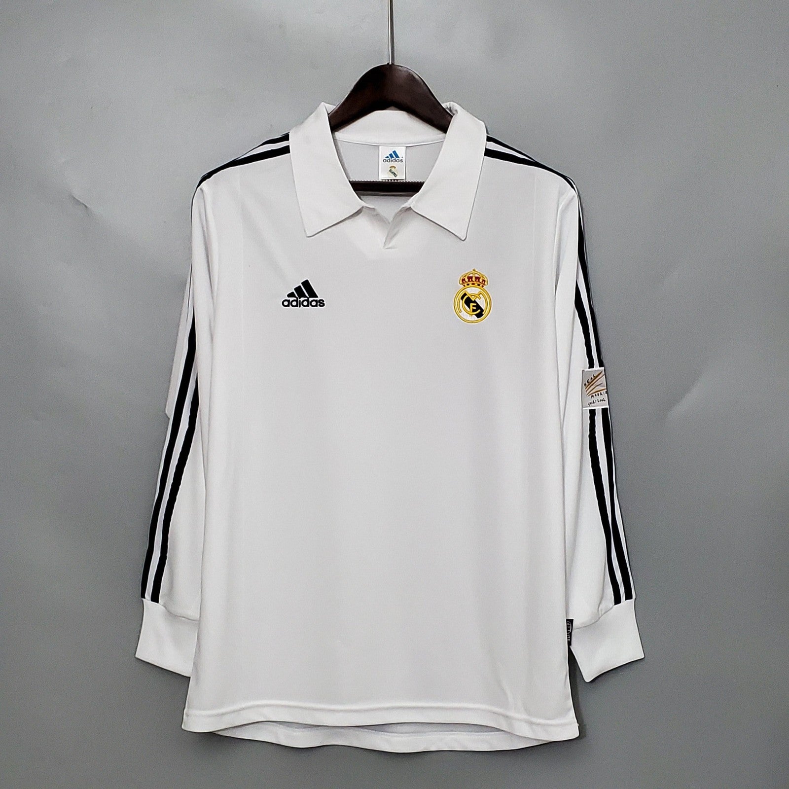 Retro Long Sleeved 2002 Real Madrid Home