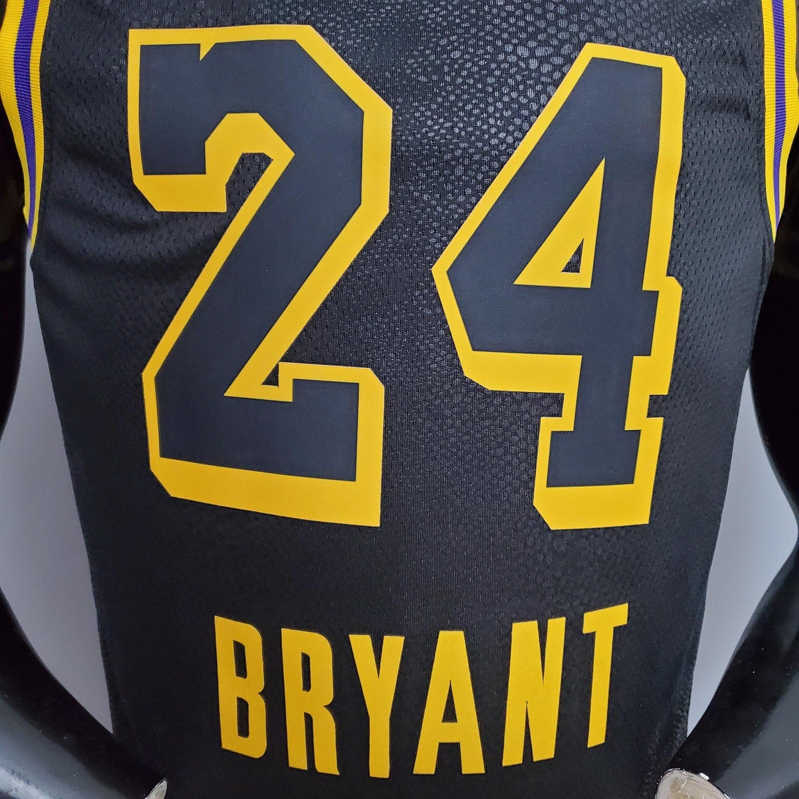 New Bryant #24 Los Angeles Lakers black NBA jersey Nike connect recognition 2