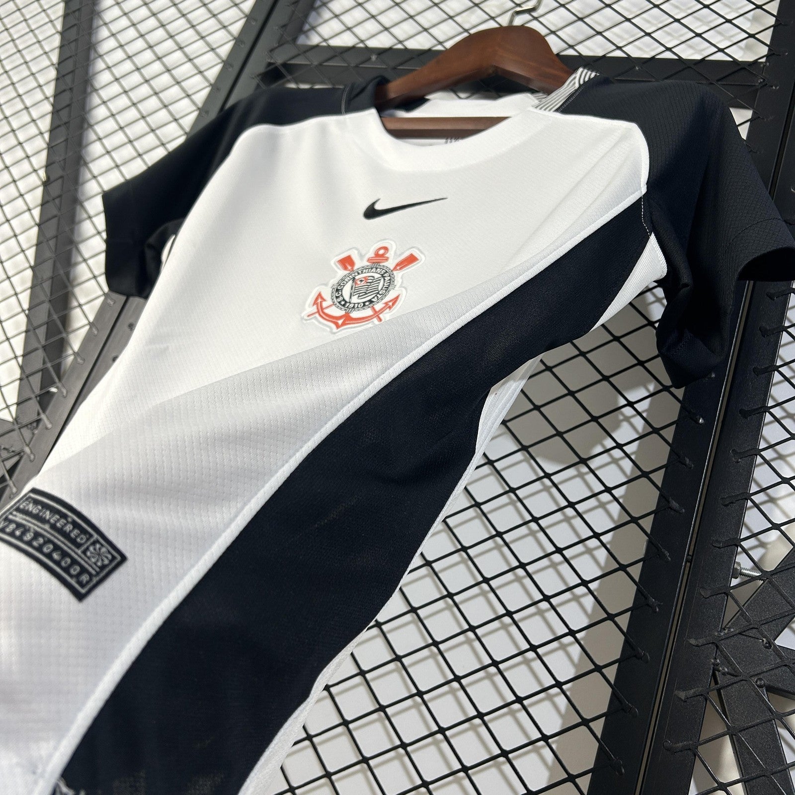 25 26 Women Corinthians Home