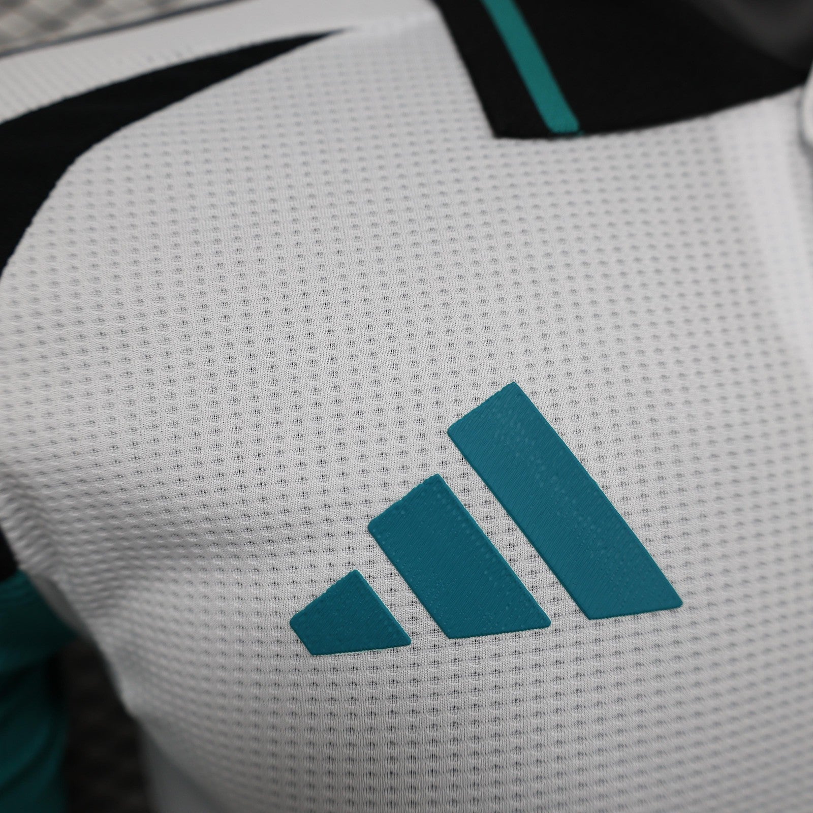 24 25 Player Newcastle United Third Away