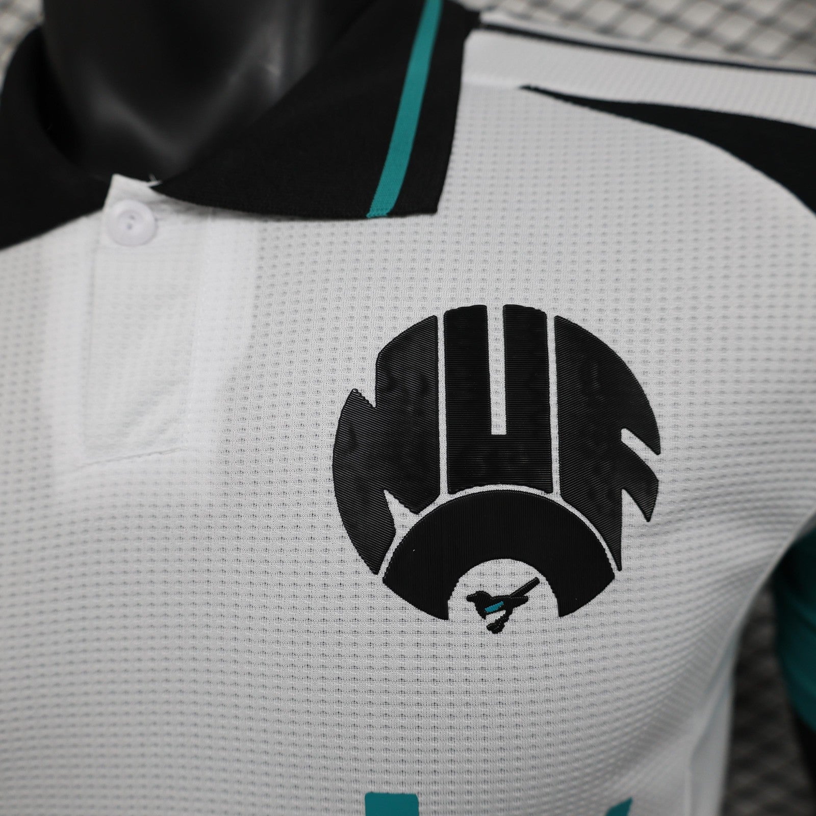 24 25 Player Newcastle United Third Away