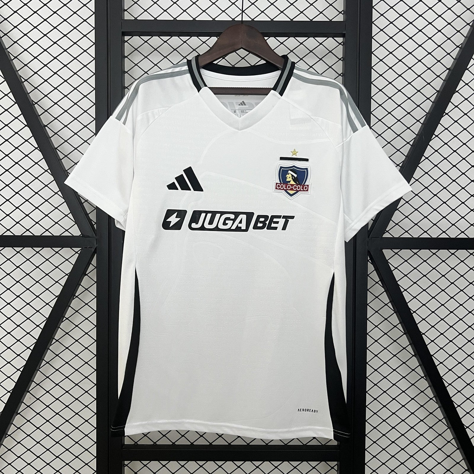 25 26 Colo Colo Home 2