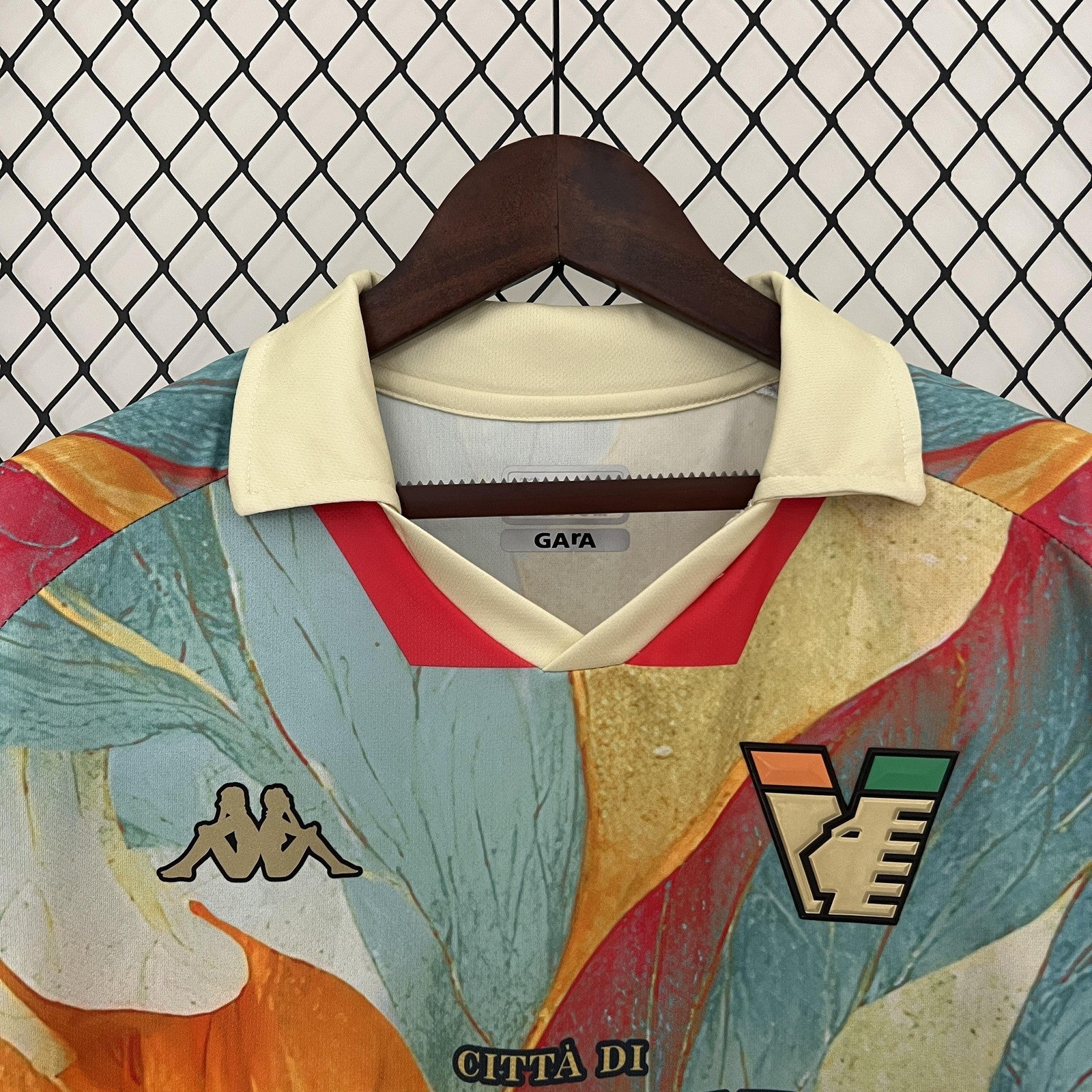 24 25 Venice Special Edition