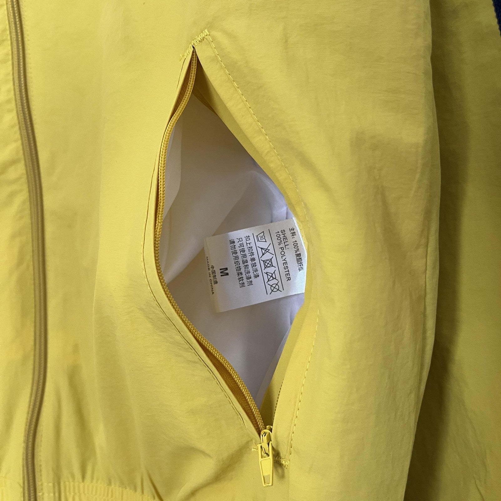 24 25 M U Trench Coat Reversible 2