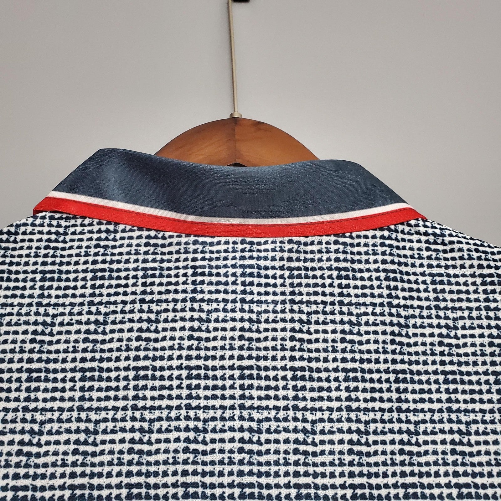 Retro 95 96 M U Away