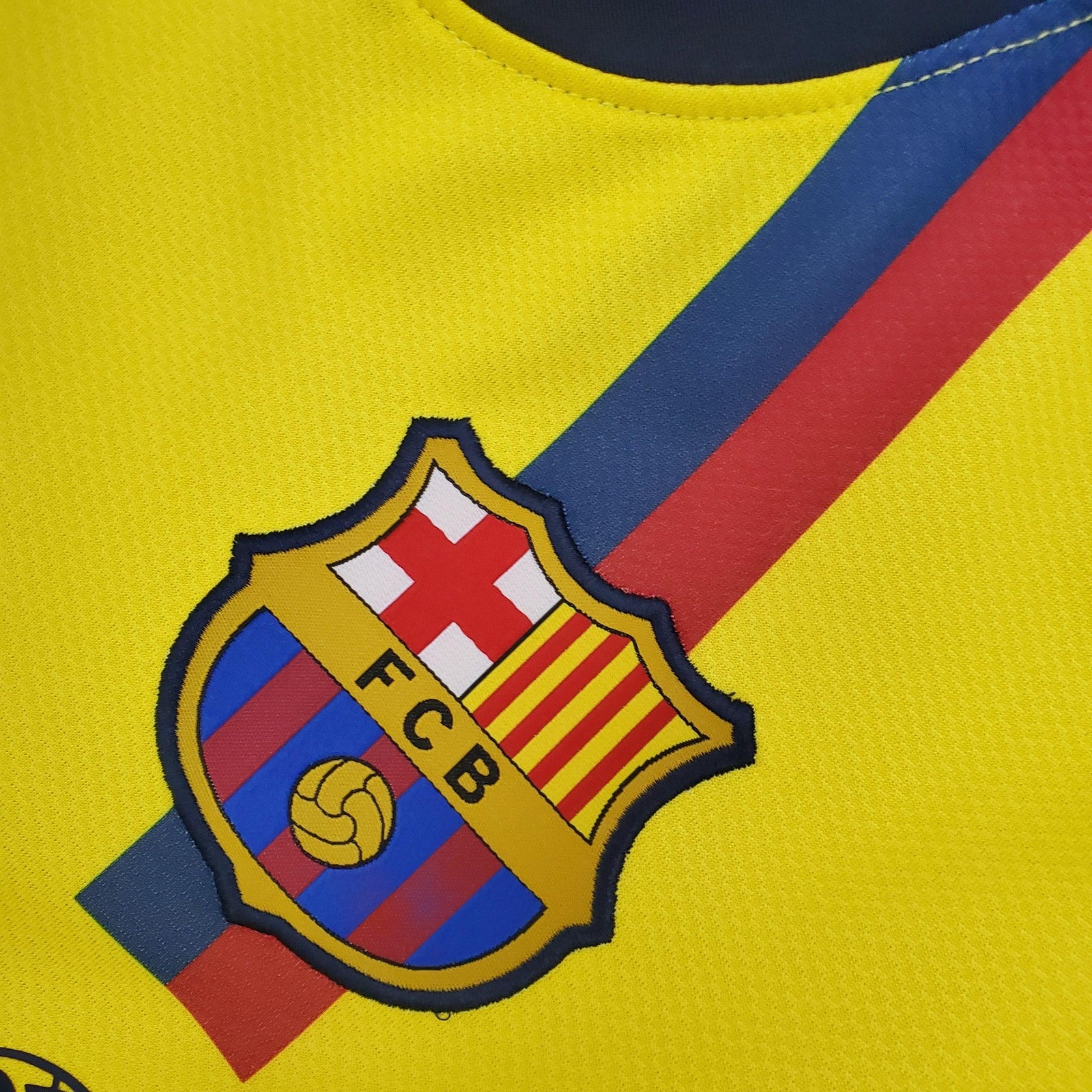 Retro Barcelona 08 09 Away