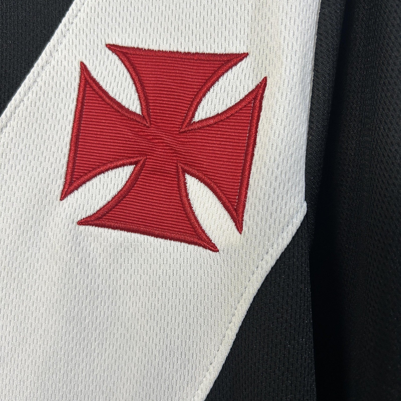 25 26 Vasco Da Gama Black Jersey