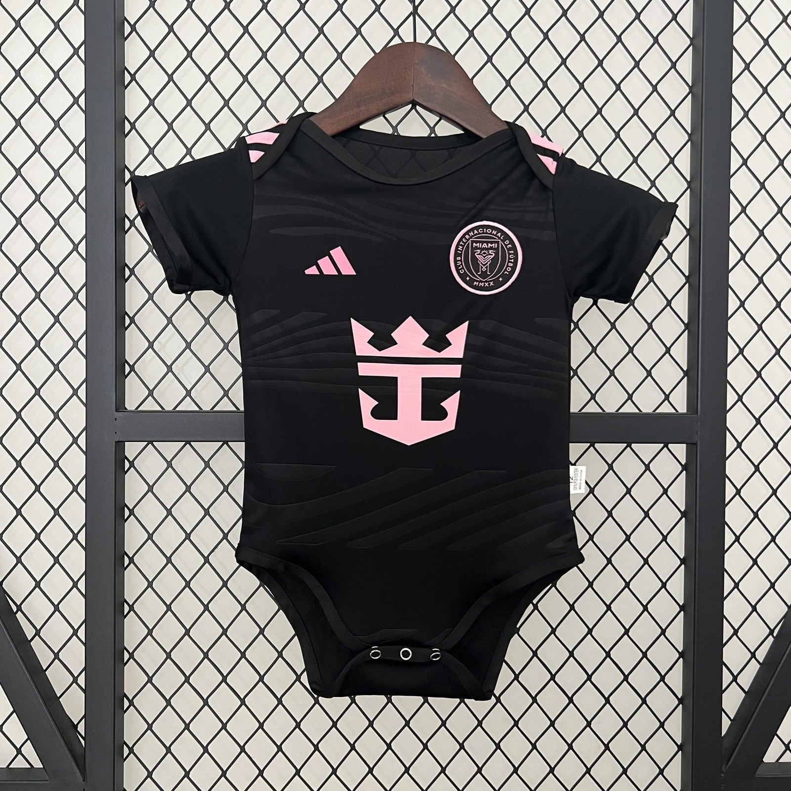 24 25 Baby Miami Away