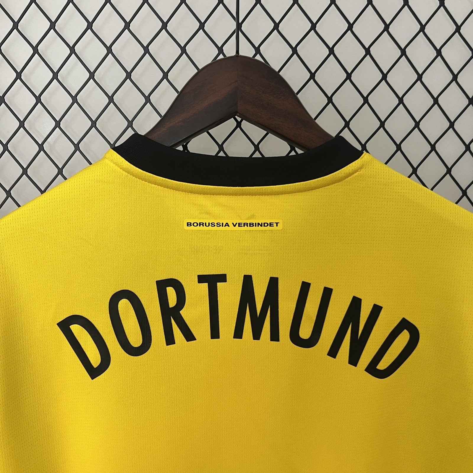 24 25 Dortmund Home
