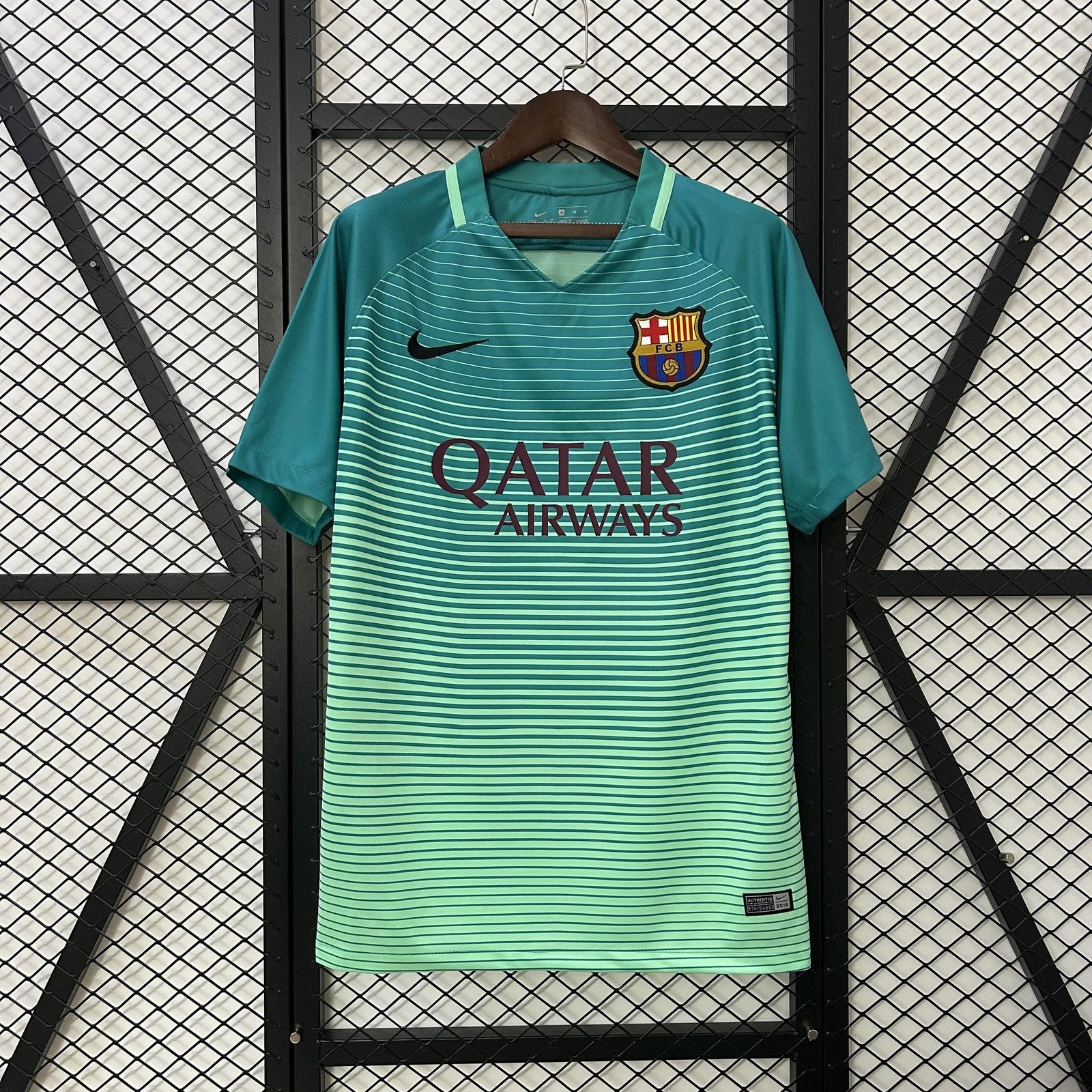 Retro Barcelona Third