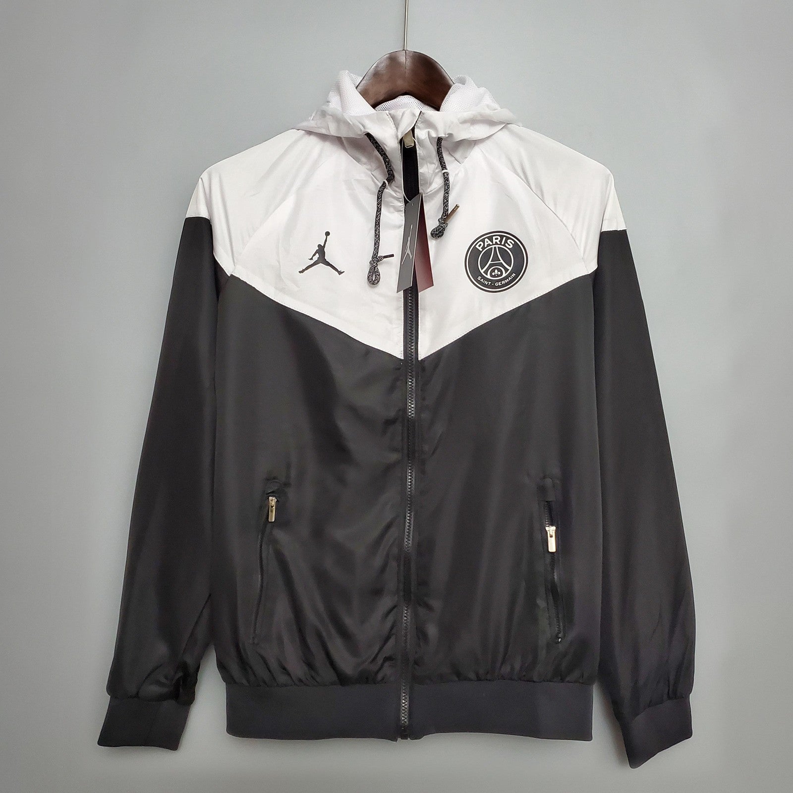 Classic Style Windbreaker Psg Black and White