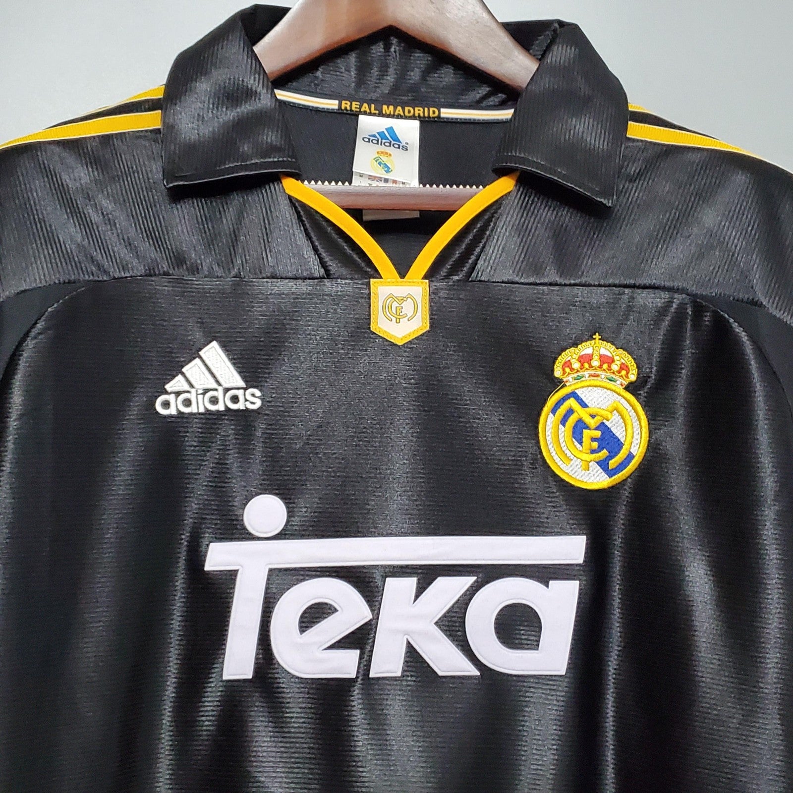 Retro Real Madrid 98 99 Away