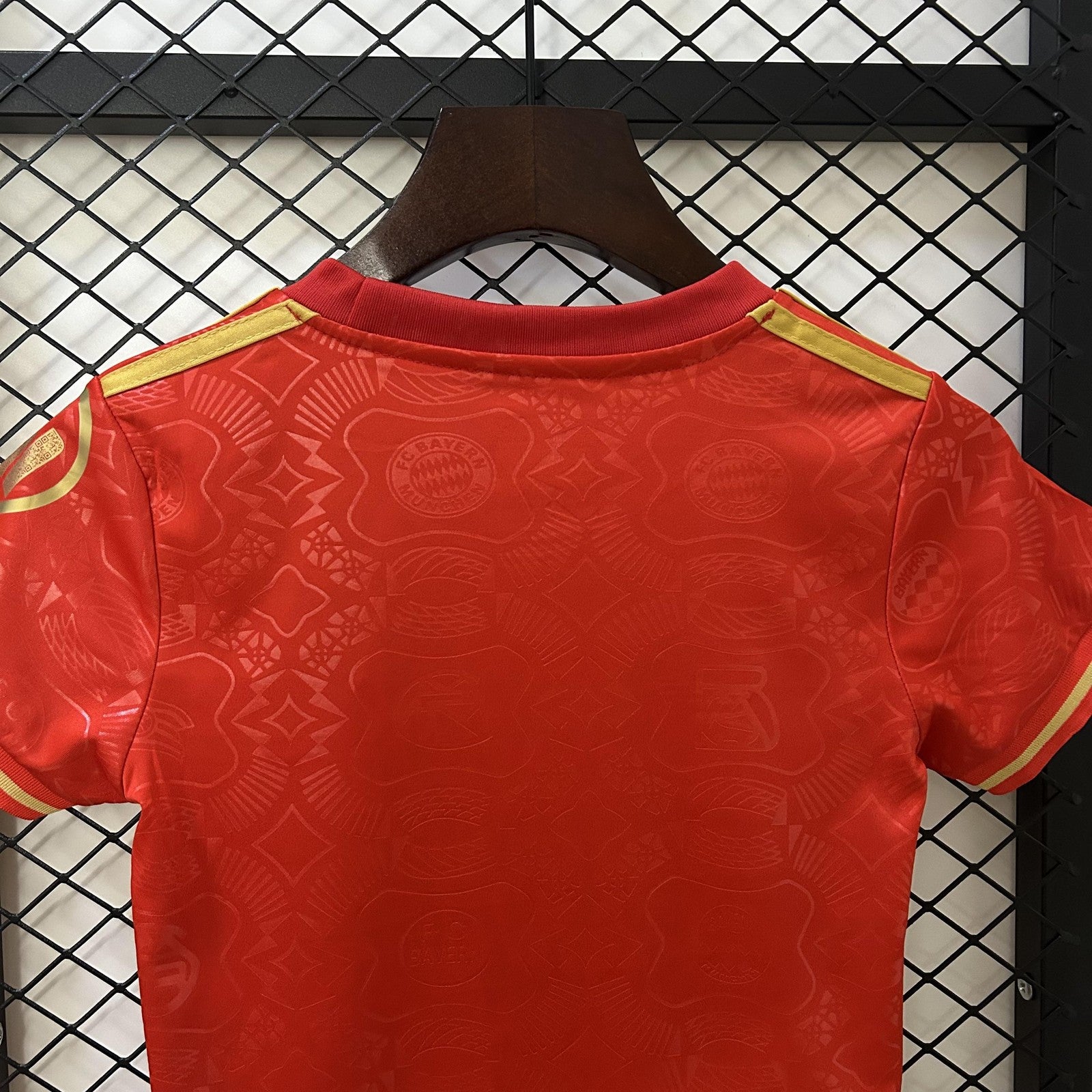 25 26 Kids Bayern Munich 125th Anniversary Jersey