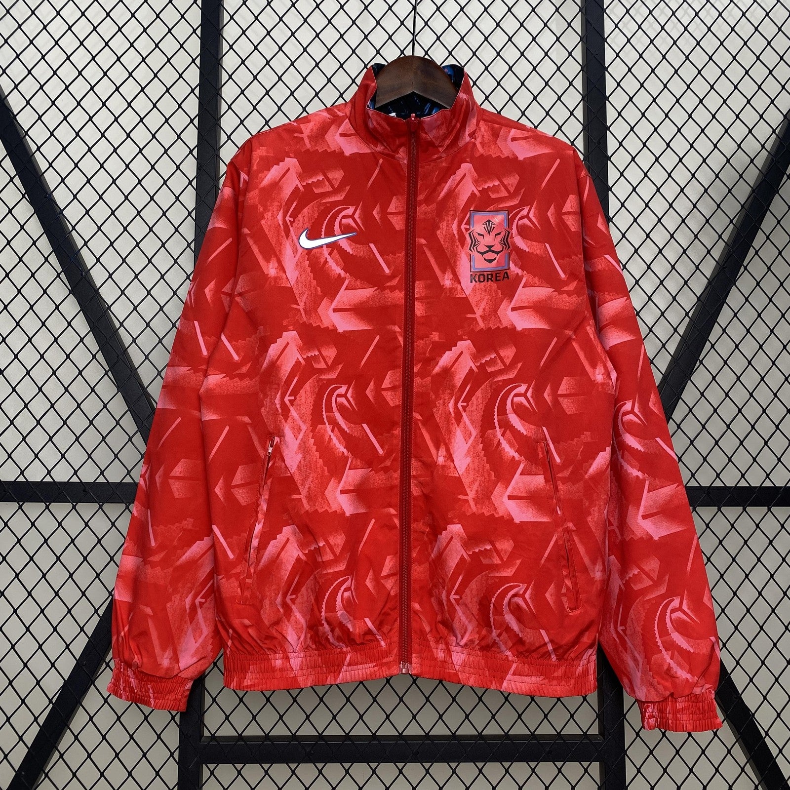 24 25 Tigers Windbreaker
