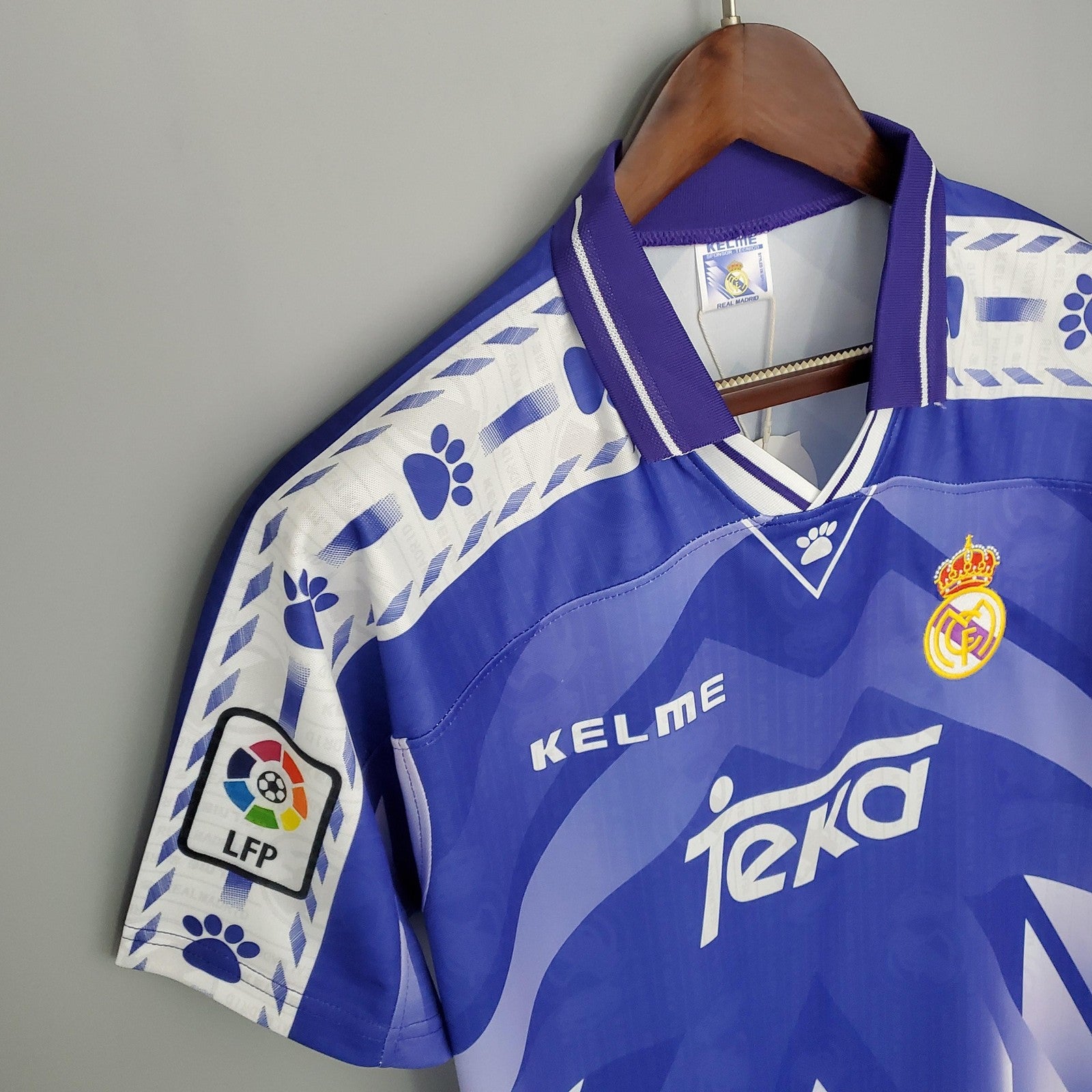 Retro Real Madrid 96 97 Away