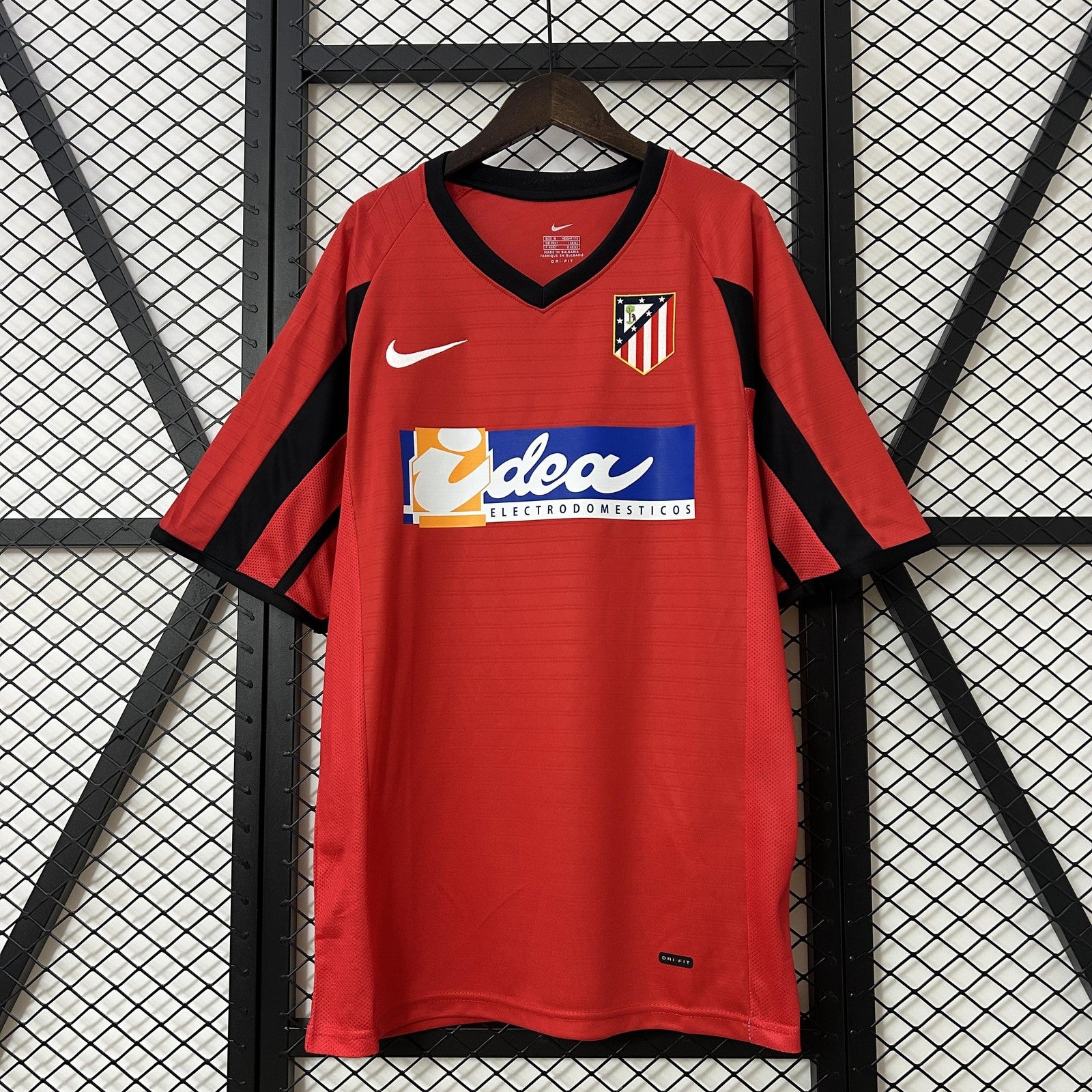 Retro Atletico Madrid 01 02 Away