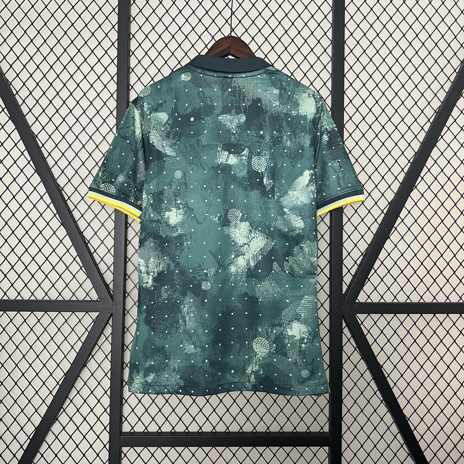 24 25 Tottenham Third Away