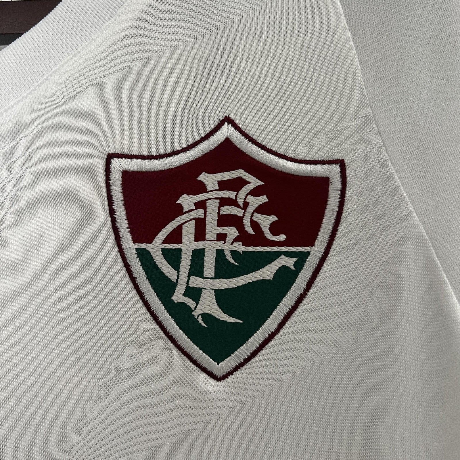 24 25 Fluminense Away