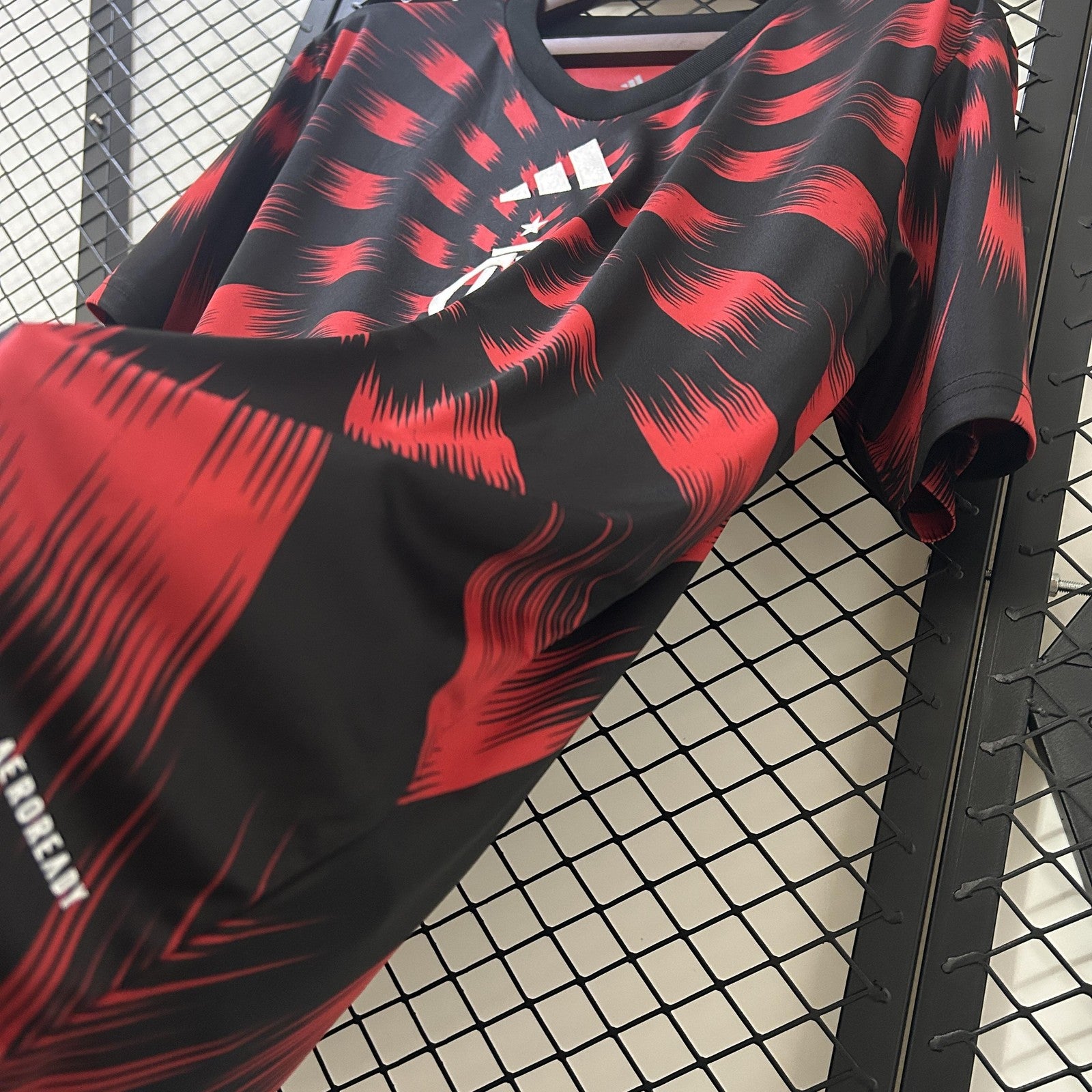 25 26 Flamengo Pre Match Suit