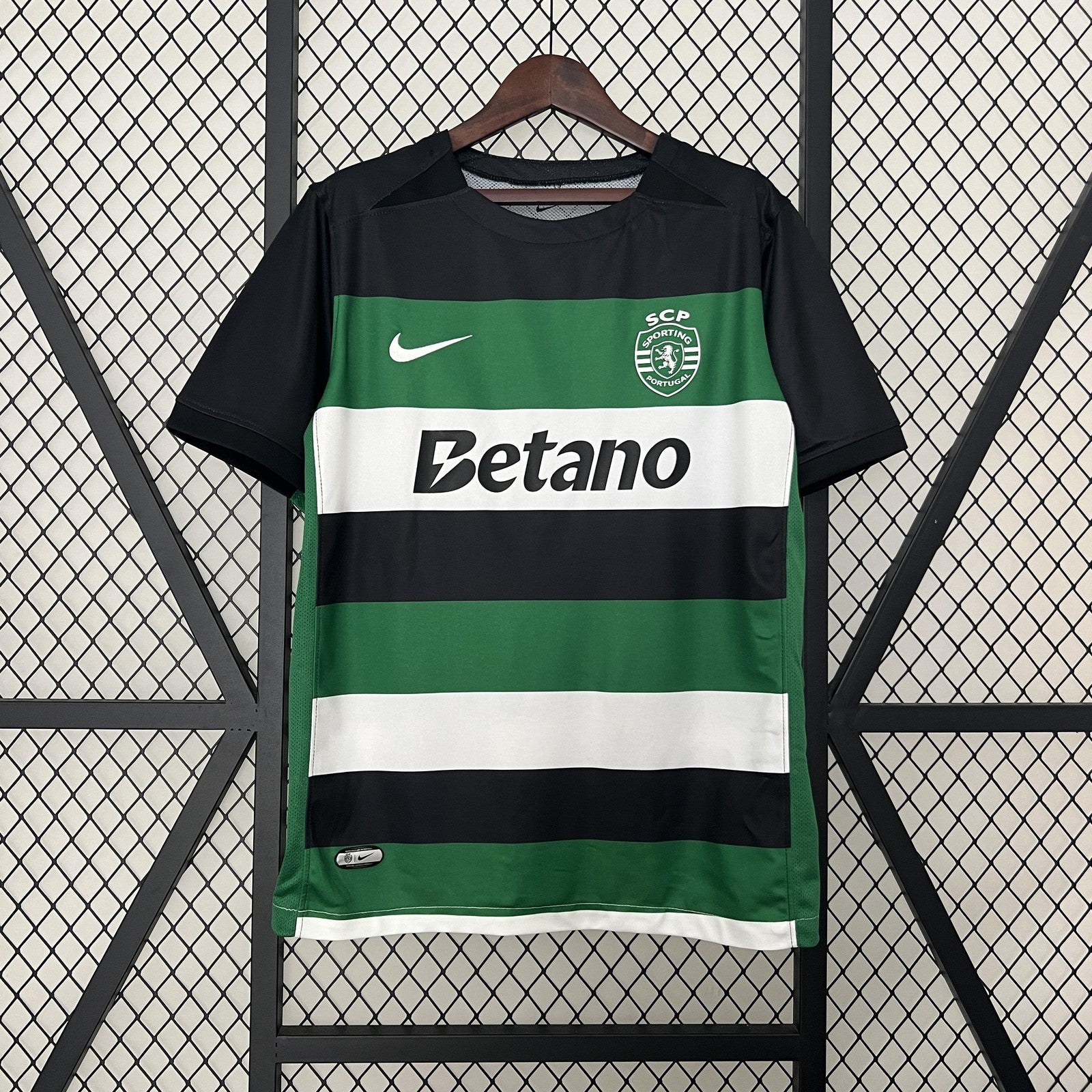 24 25 Sporting Lisbon Home