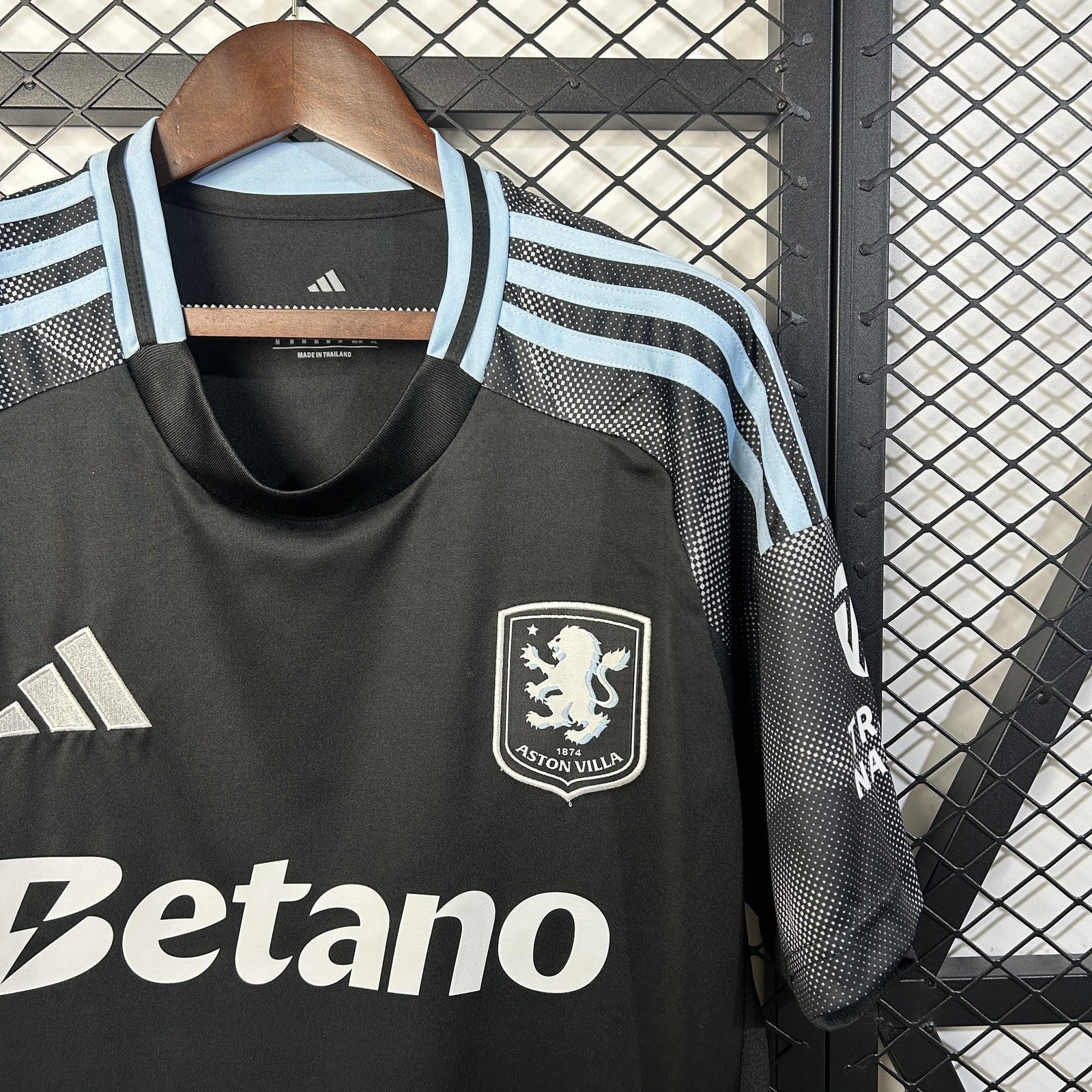 25 26 Aston Villa Away