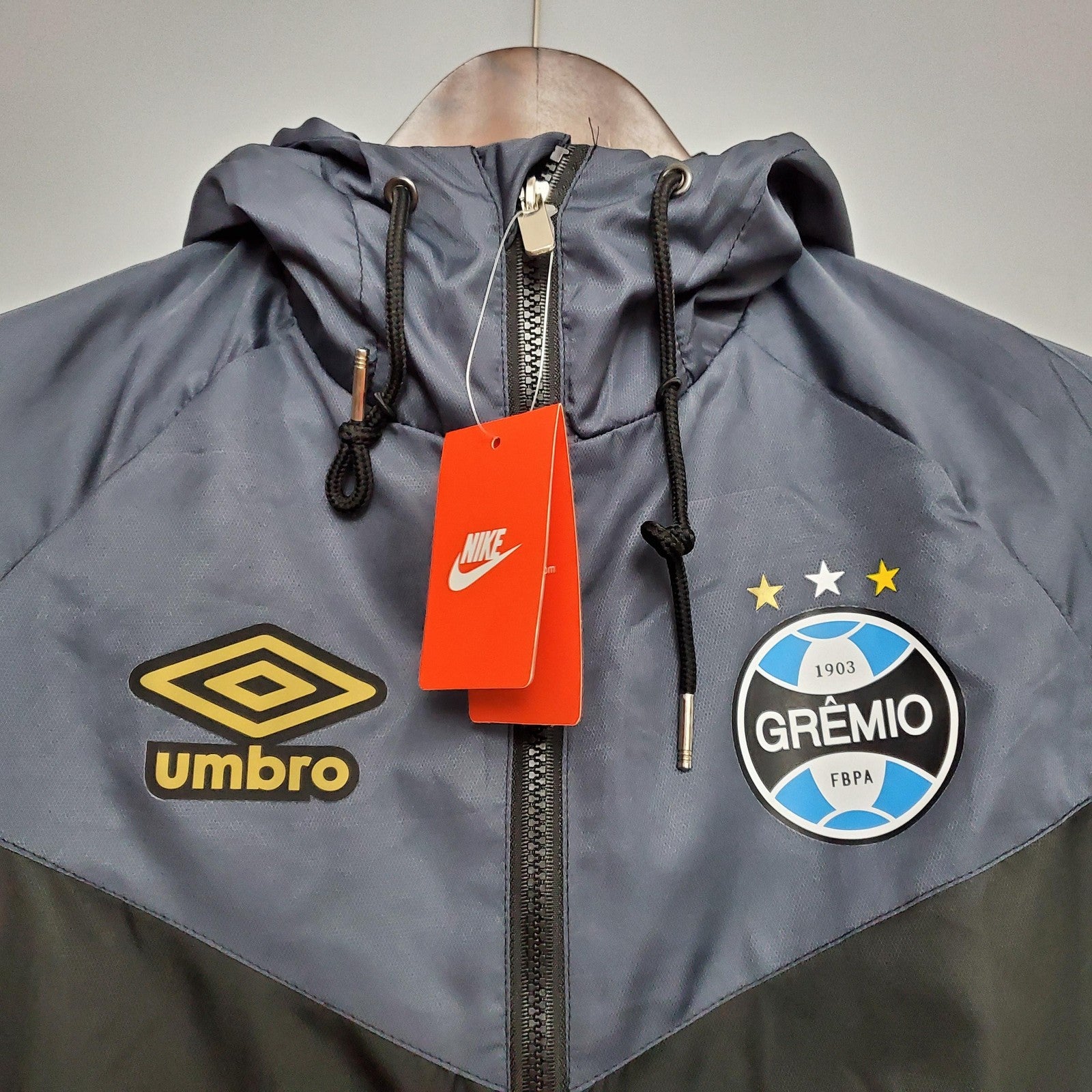 Windbreaker Gremio Black
