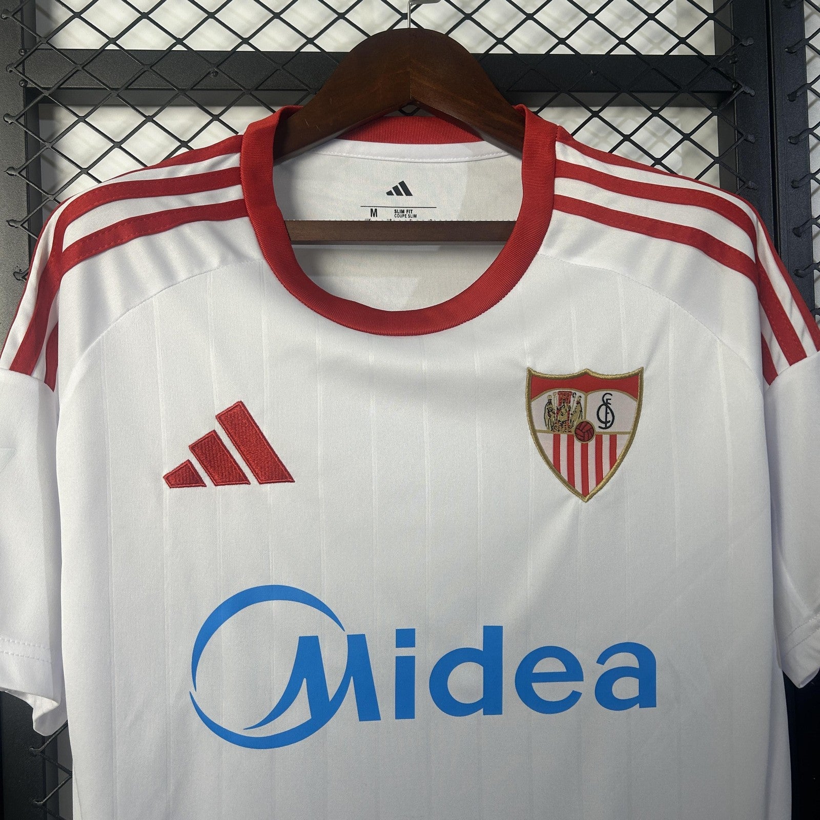 25 26 Sevilla Home