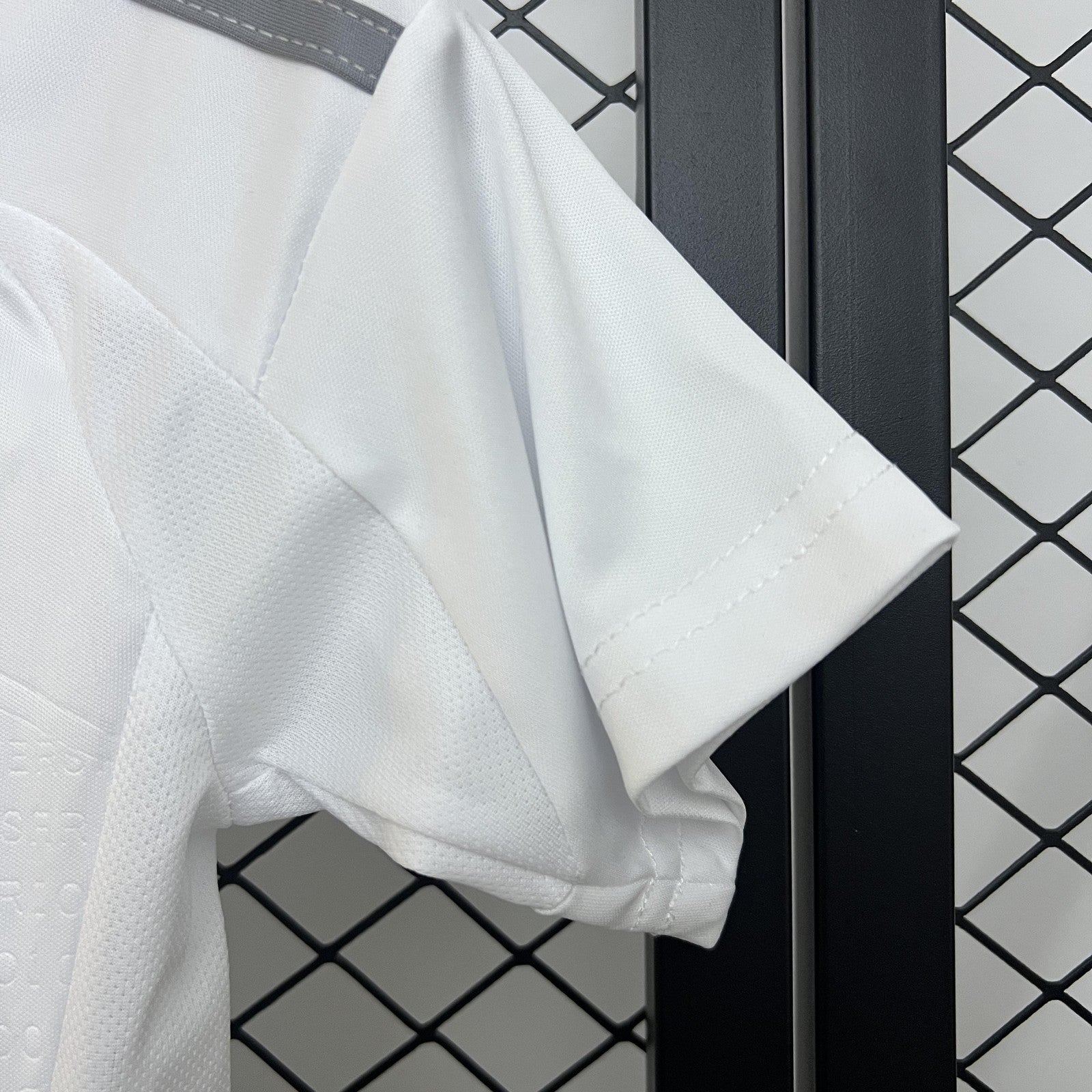 25 26 Kids Colo Colo Home