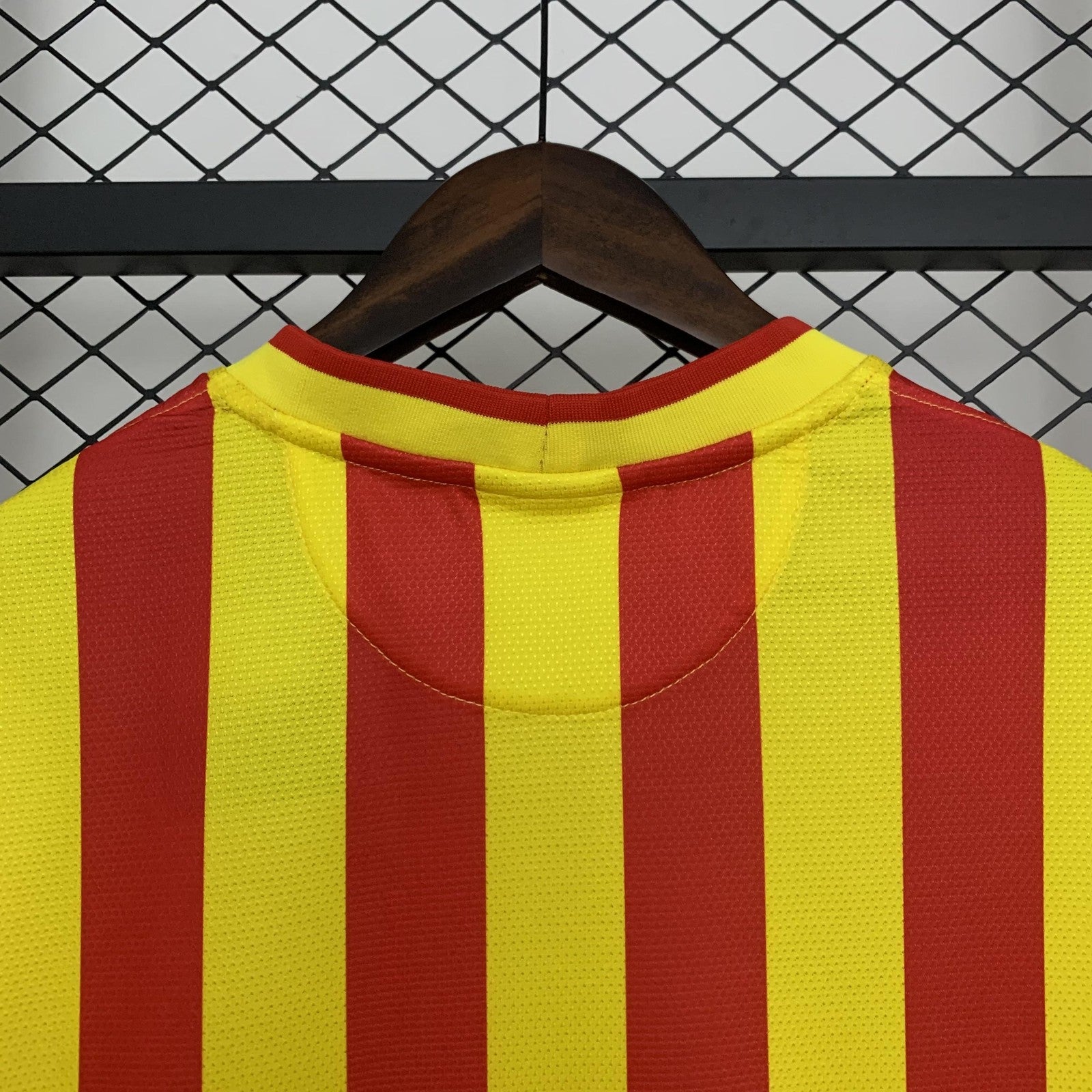 Retro Barcelona 13 14 Away