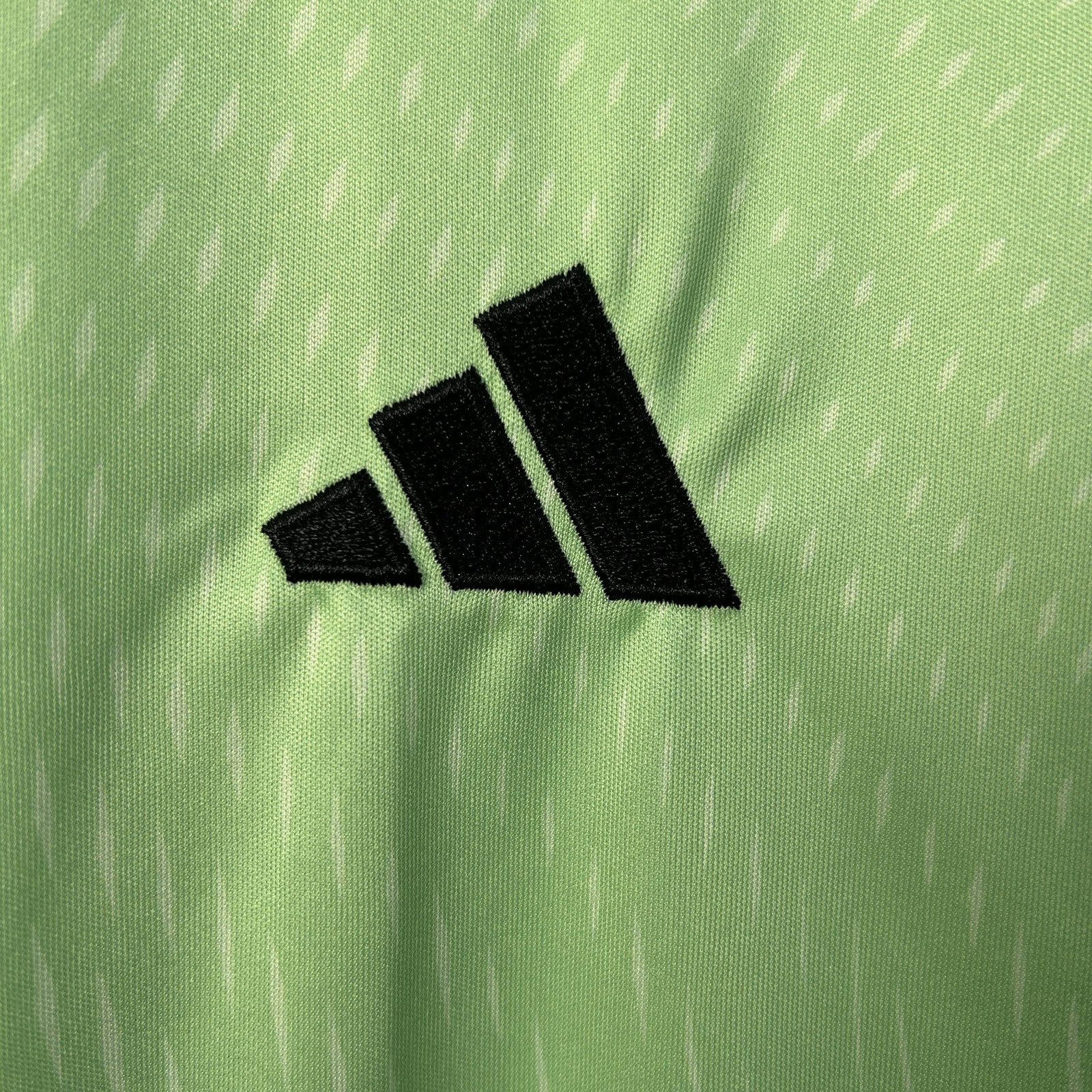 25 26 Bayern Munich Goalkeeper 2