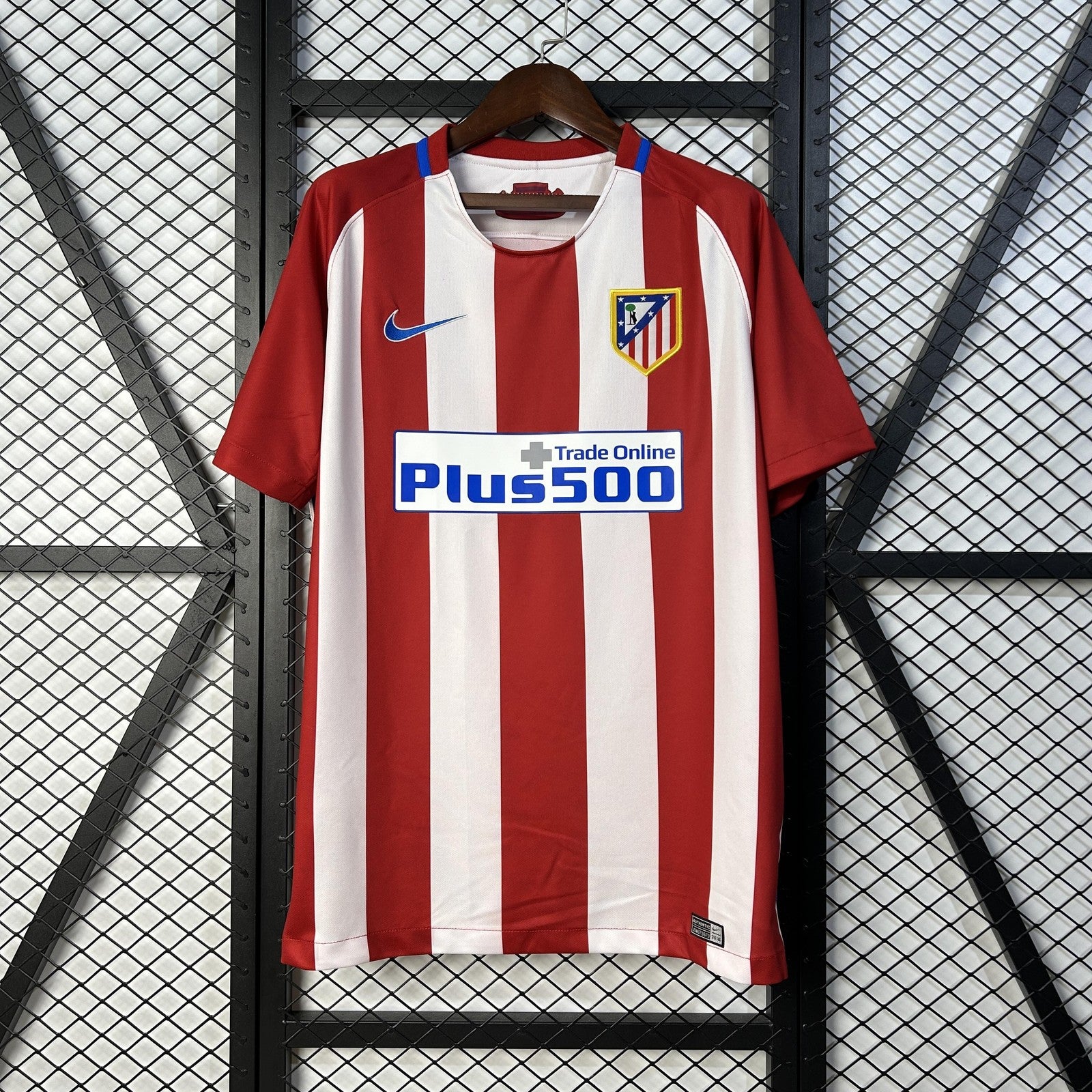 Retro 16 17 Atletico Madrid Home