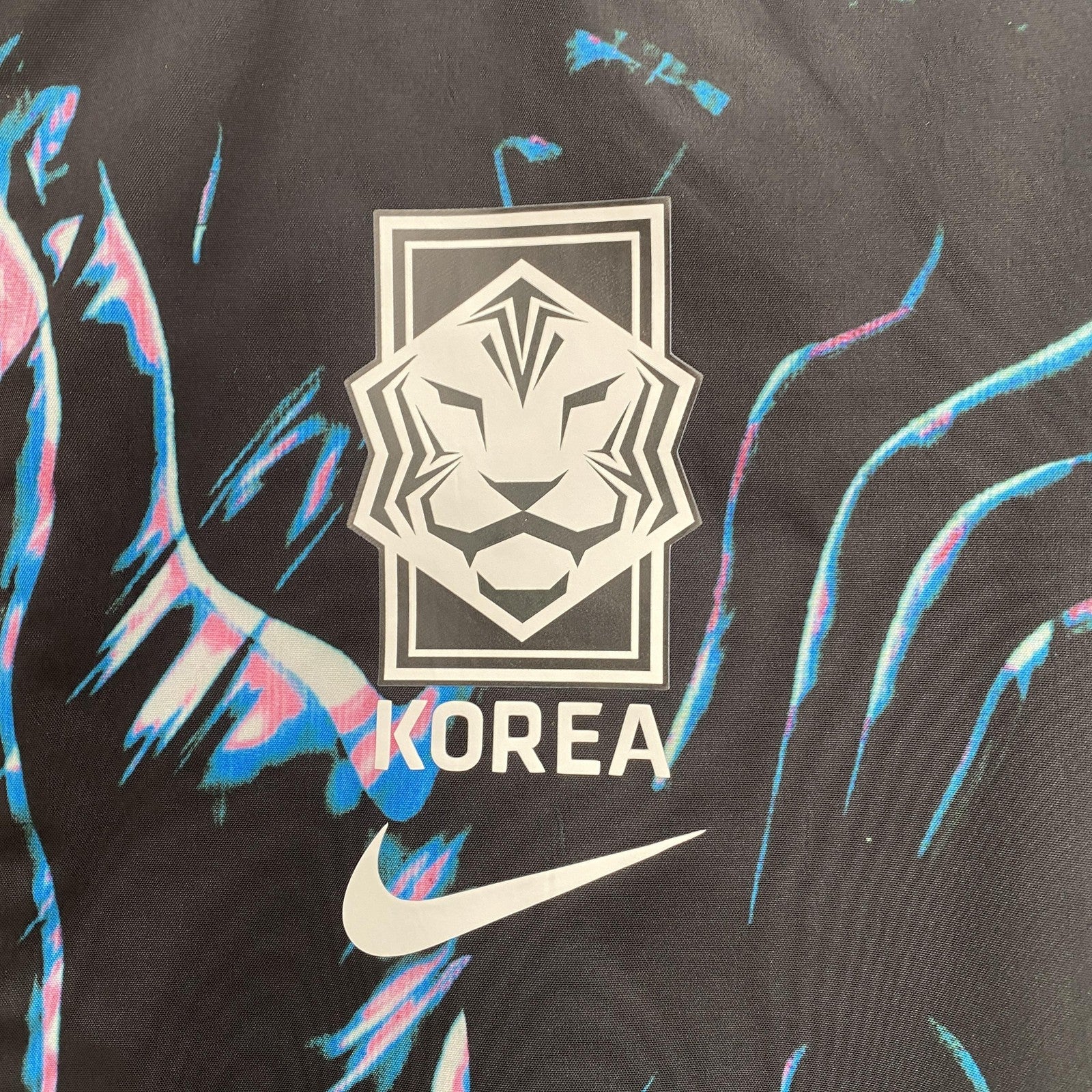 24 25 Tigers Windbreaker