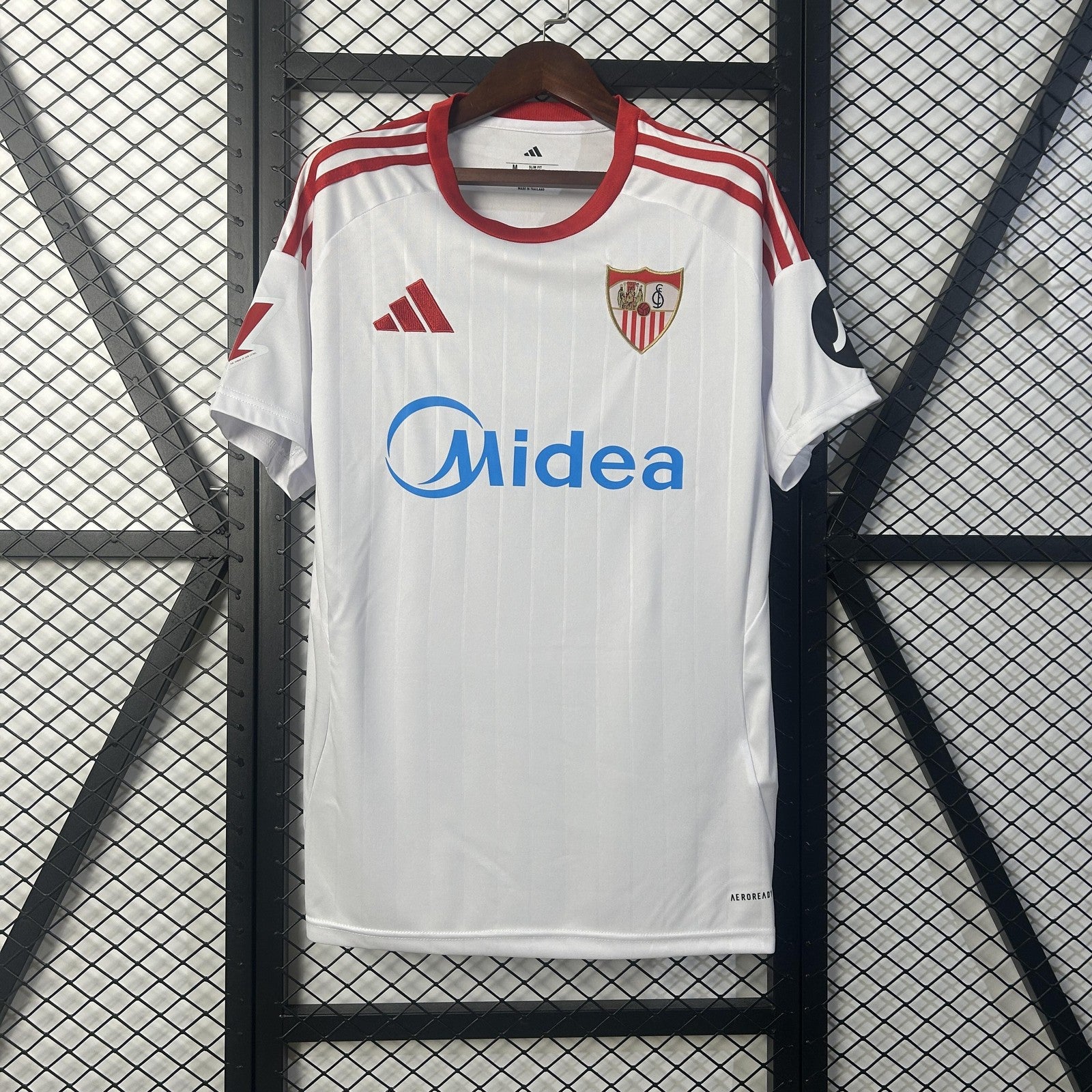 25 26 Sevilla Home