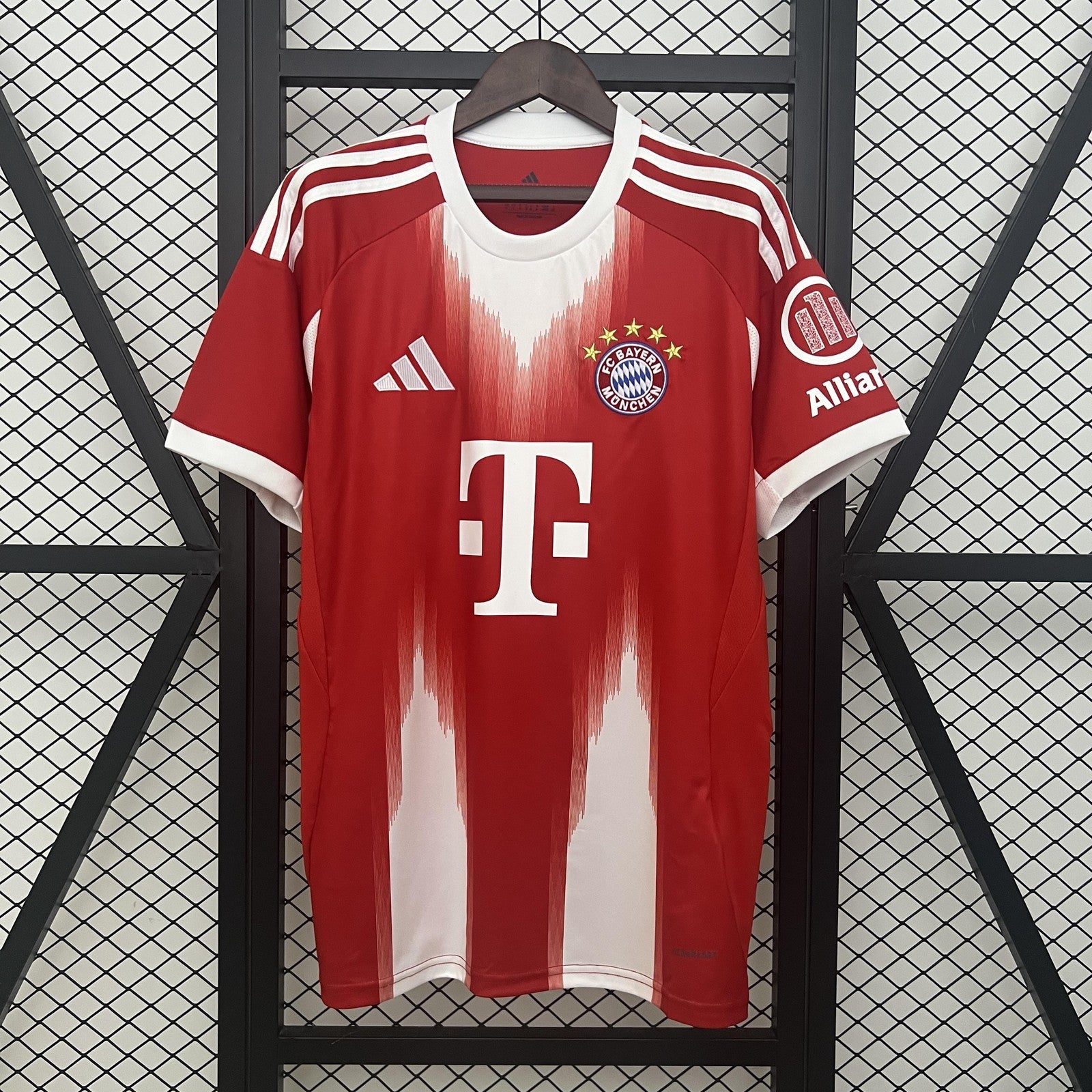 25 26 Bayern Munich Home
