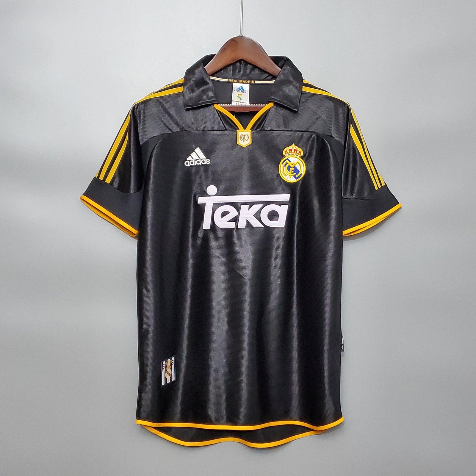 Retro Real Madrid 98 99 Away