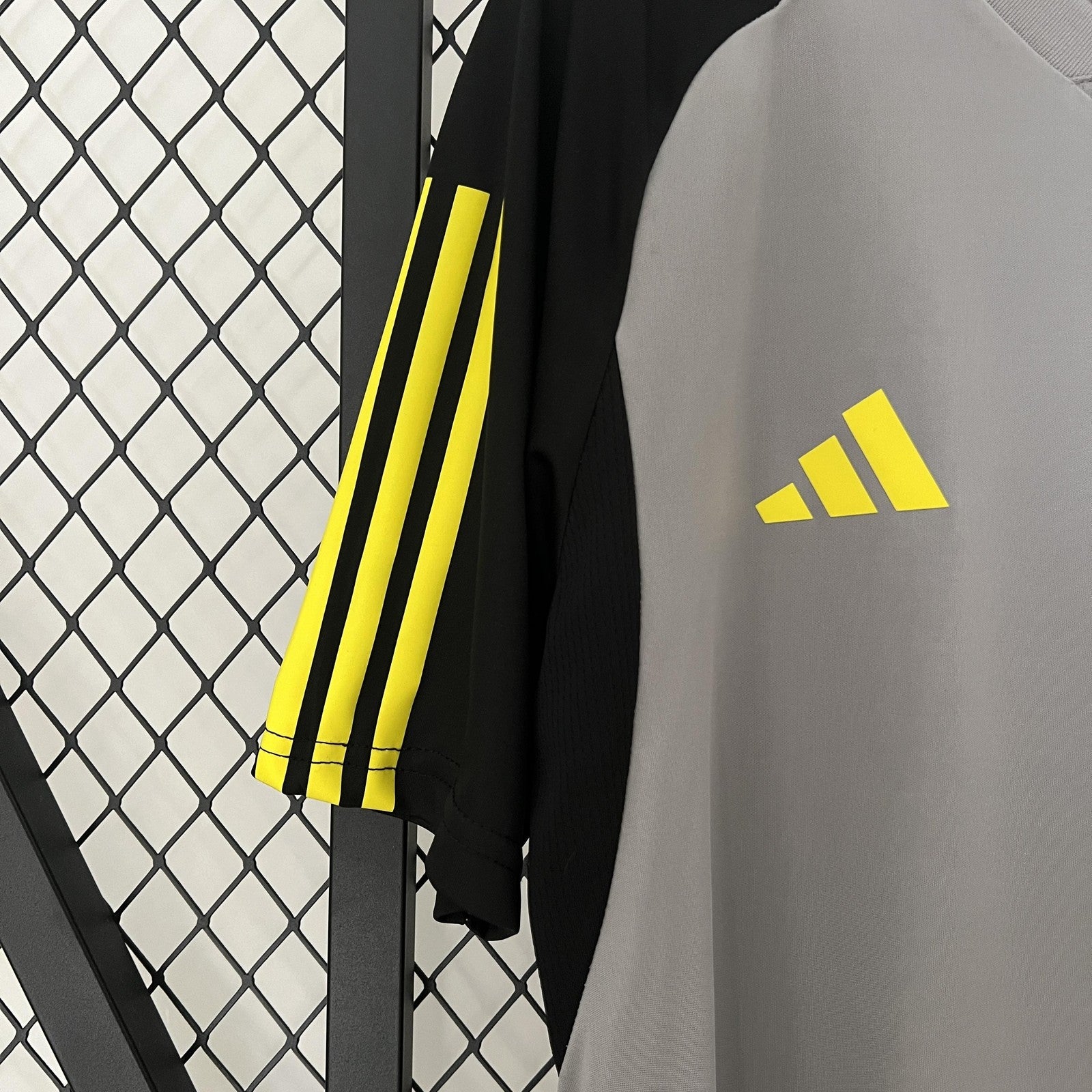 24 25 Flamengo Training Wear Gray