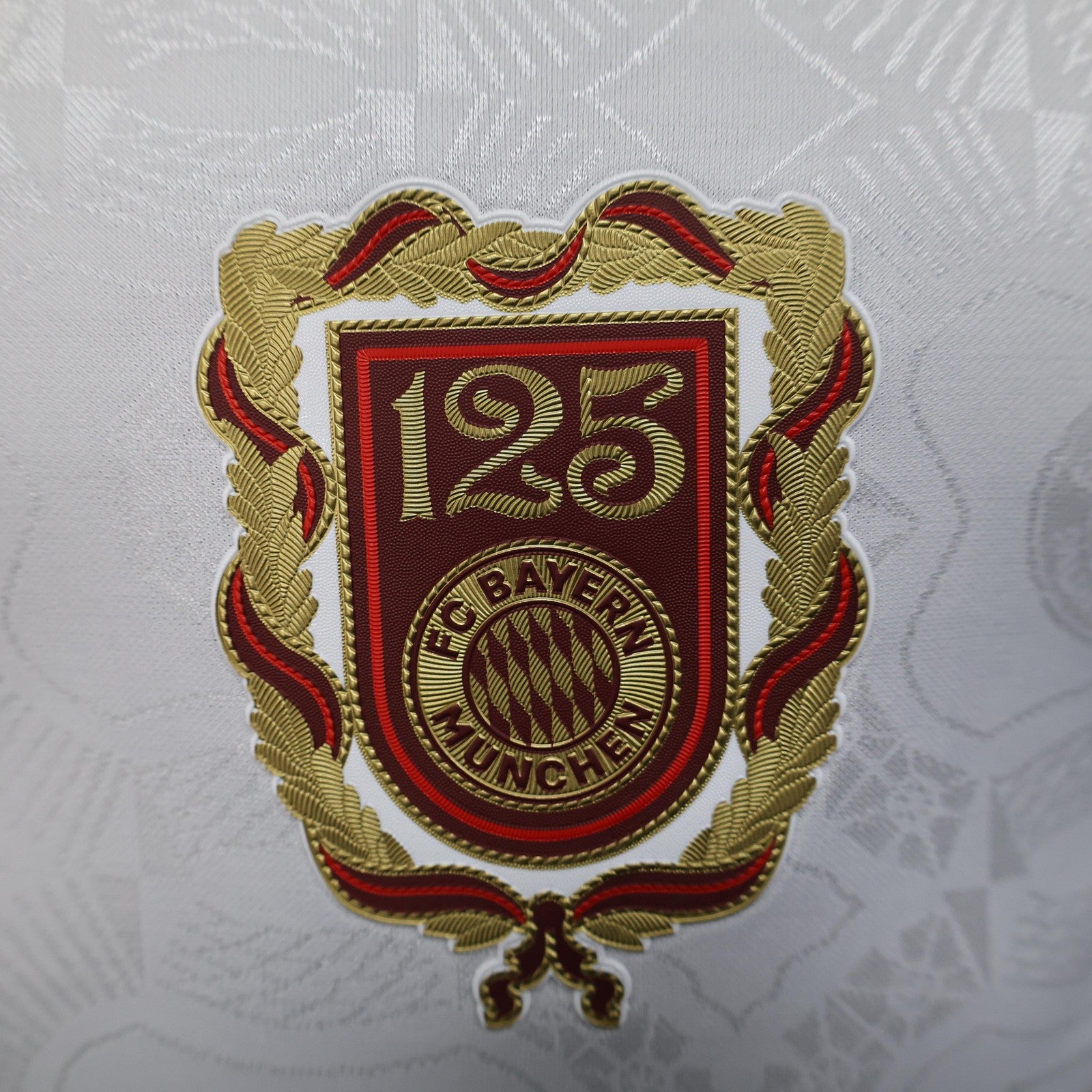 25 26 Player Fc Bayern Munich 125th Anniversary White