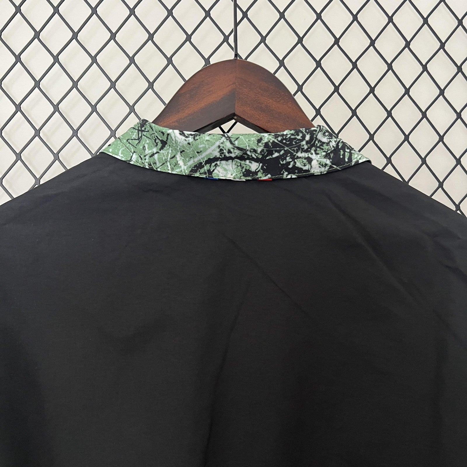 24 25 M U Trench Coat Reversible 4