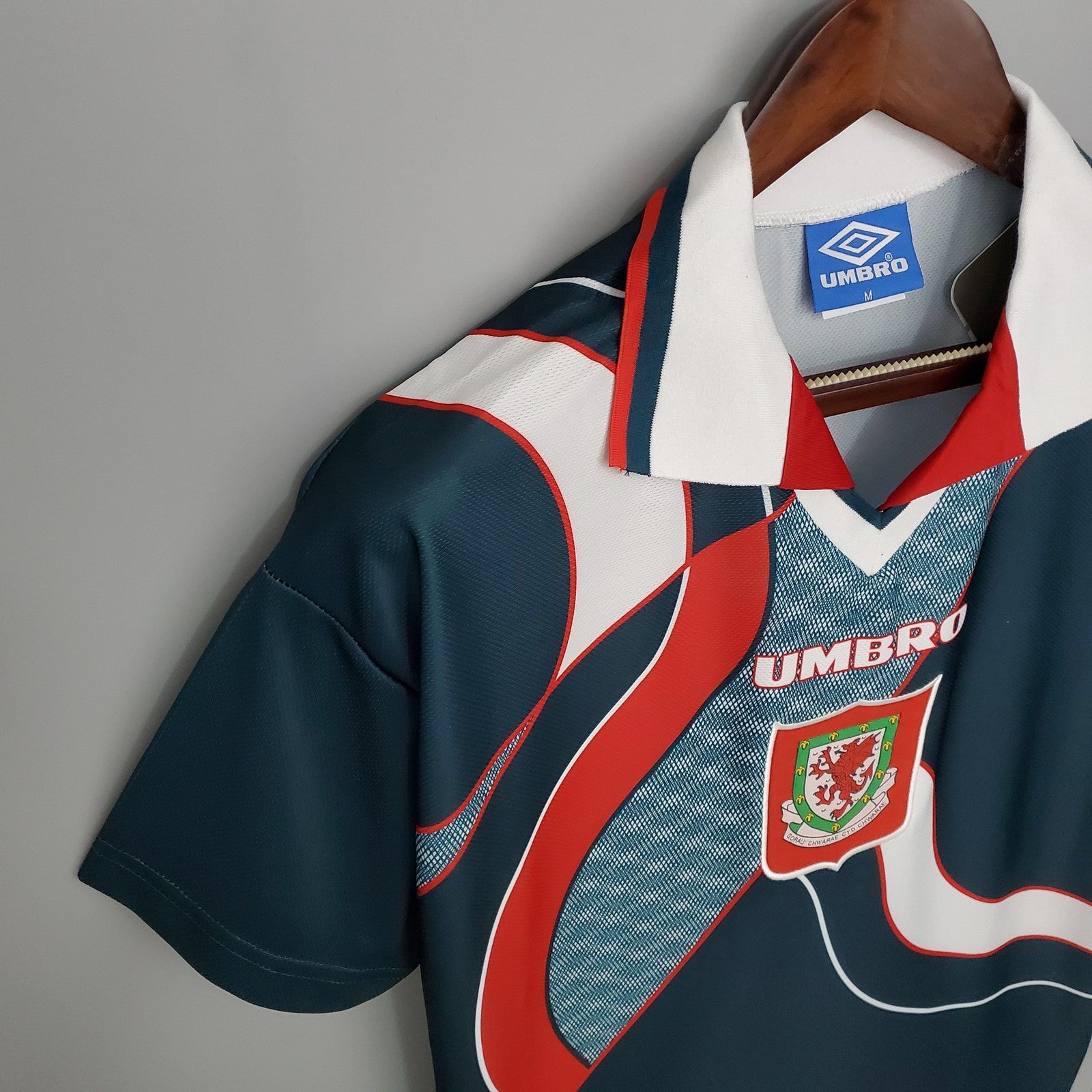 Retro Wales 94 95 Away