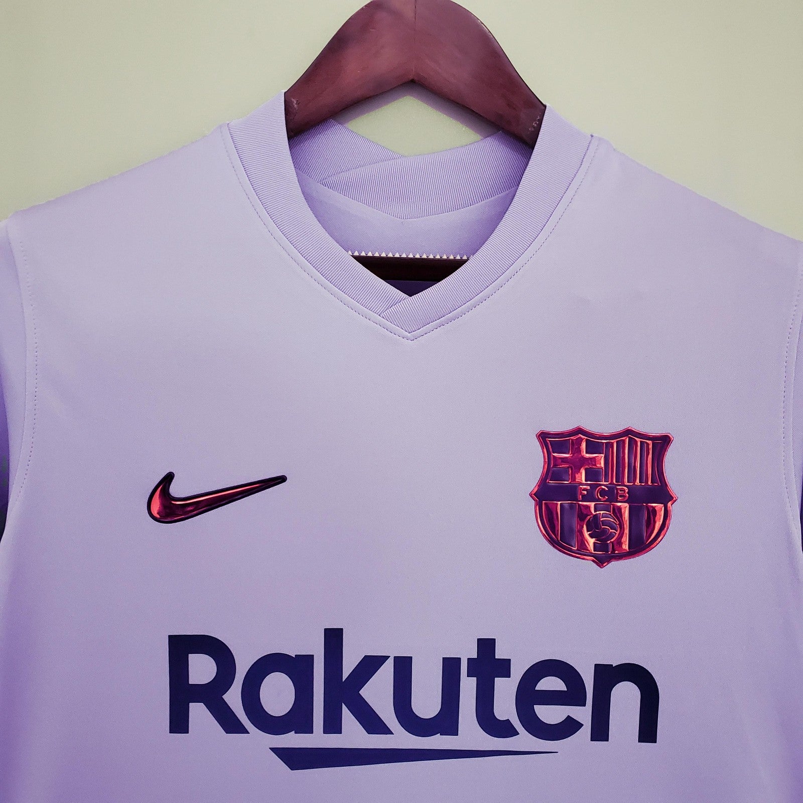 21 22 Barcelona Away