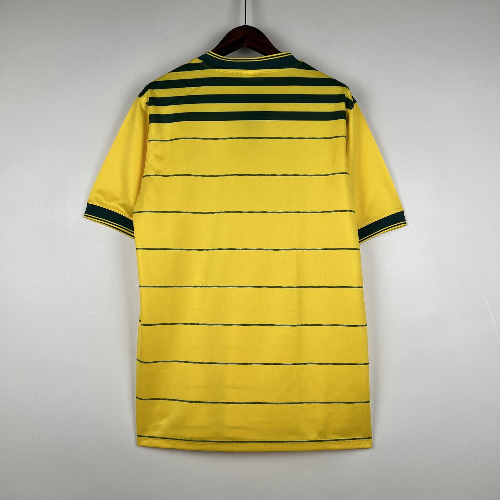 Retro Brazil 1984 Home