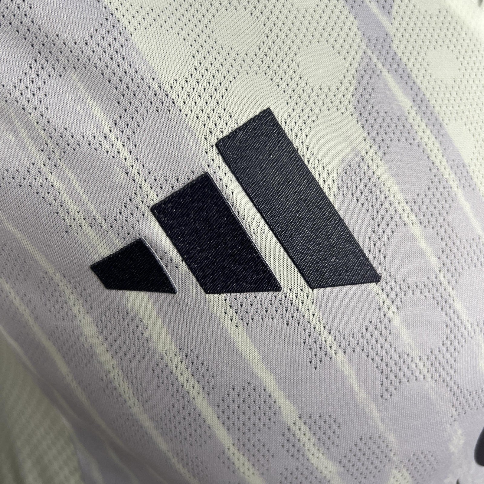 25 26 Player M U Away