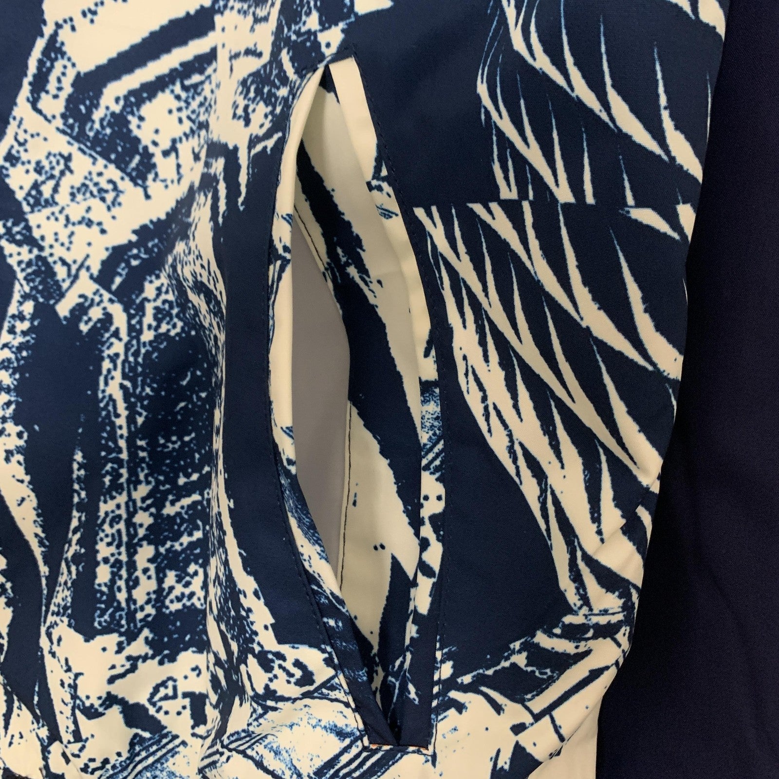 23 24 Bayern Munich Trench Coat Reversible