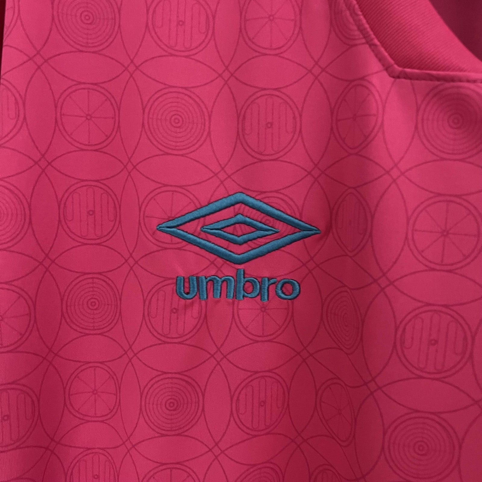 23 24 Gremio Pink
