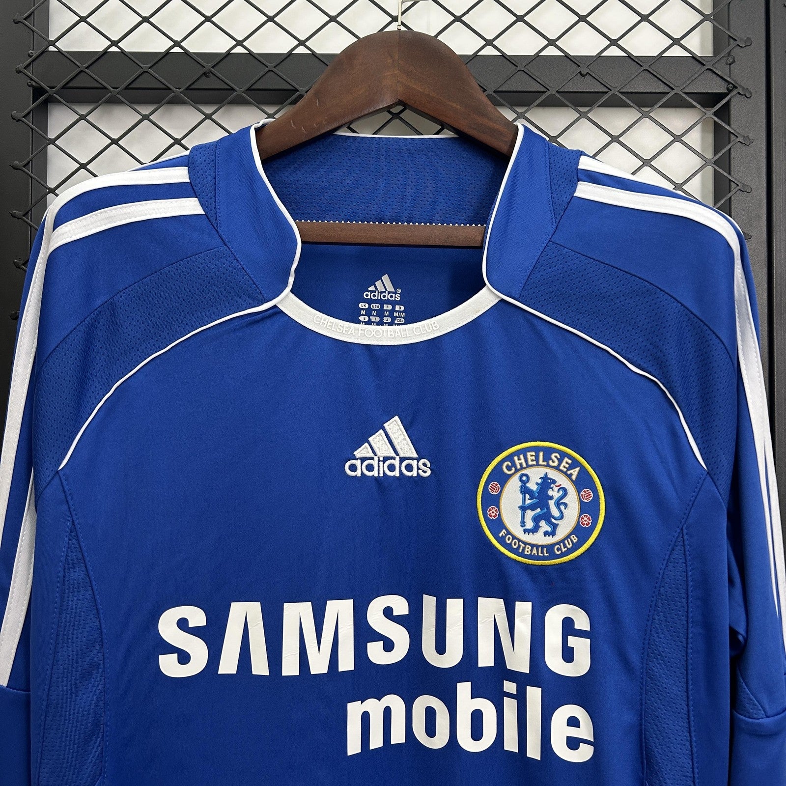 Retro Long Sleeve Chelsea Home