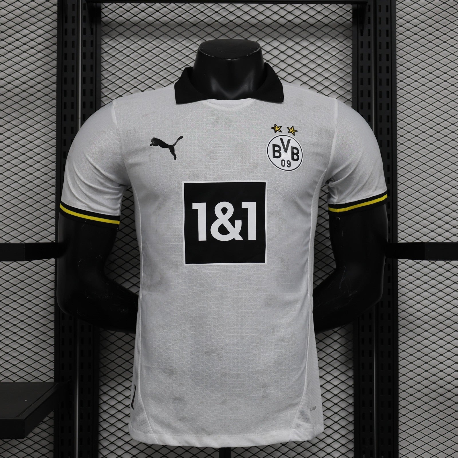 24 25 Player Dortmund White