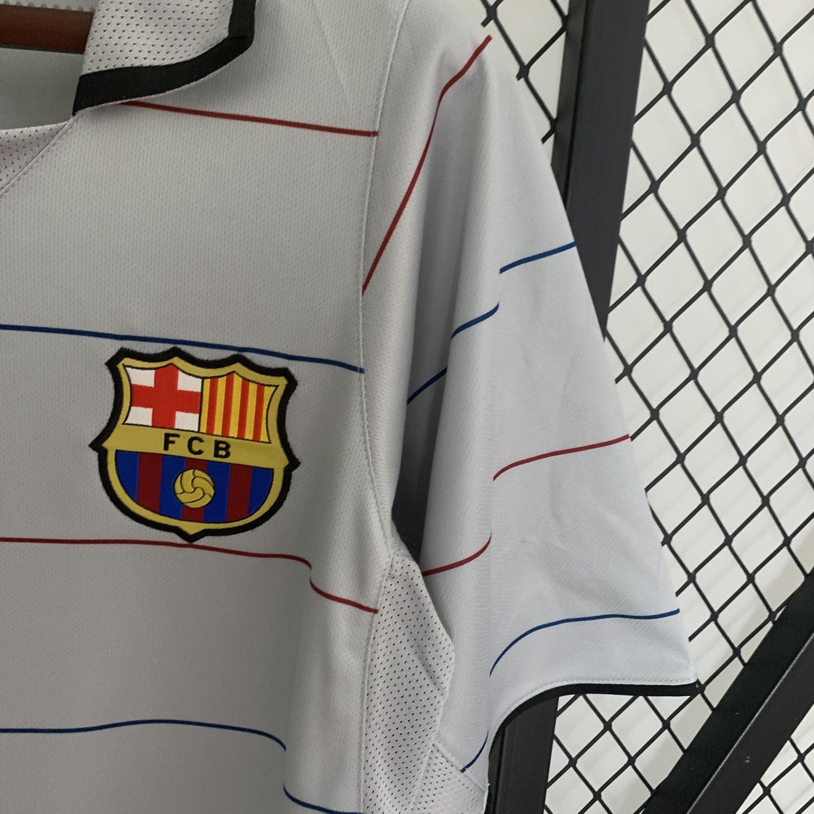 Retro Barcelona 03 04 Away