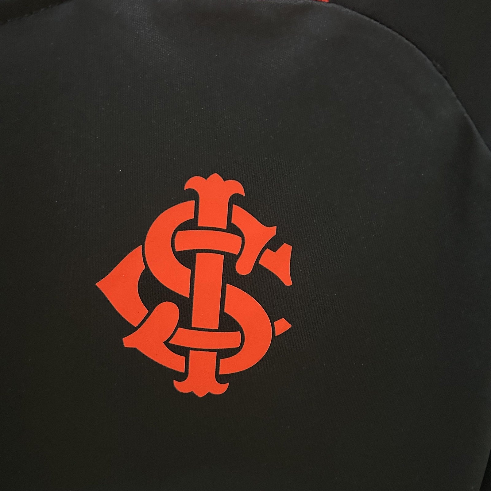 25 26 International Training Suit Black