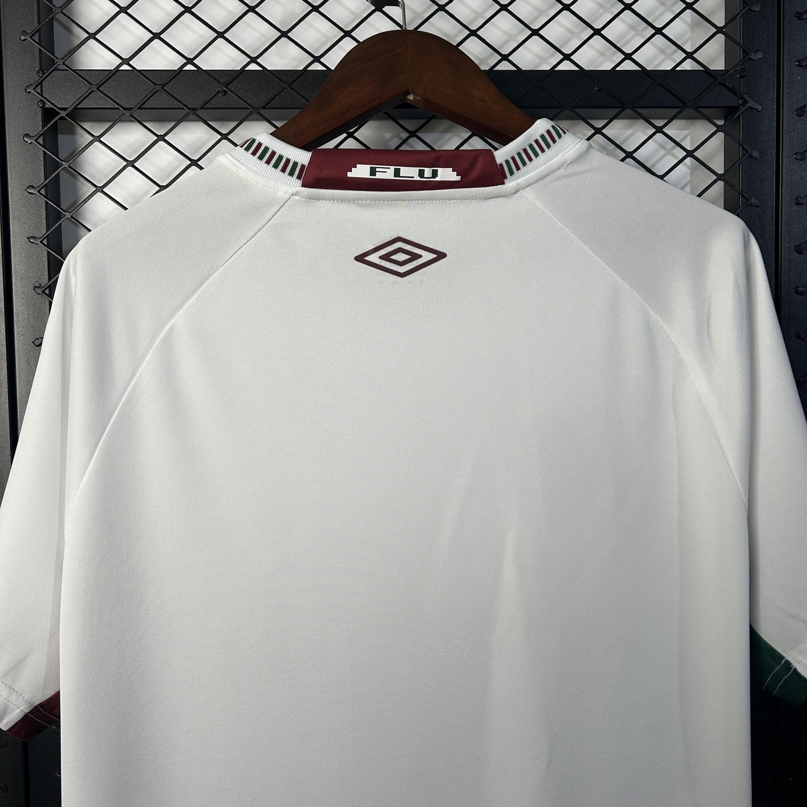 25 26 Fluminense Away