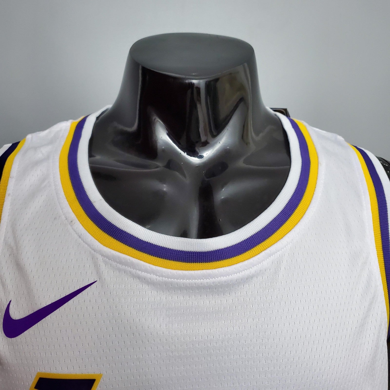 New Bryant #8 Los Angeles Lakers Round Neck White Nba Jersey Nike Connect Recognition